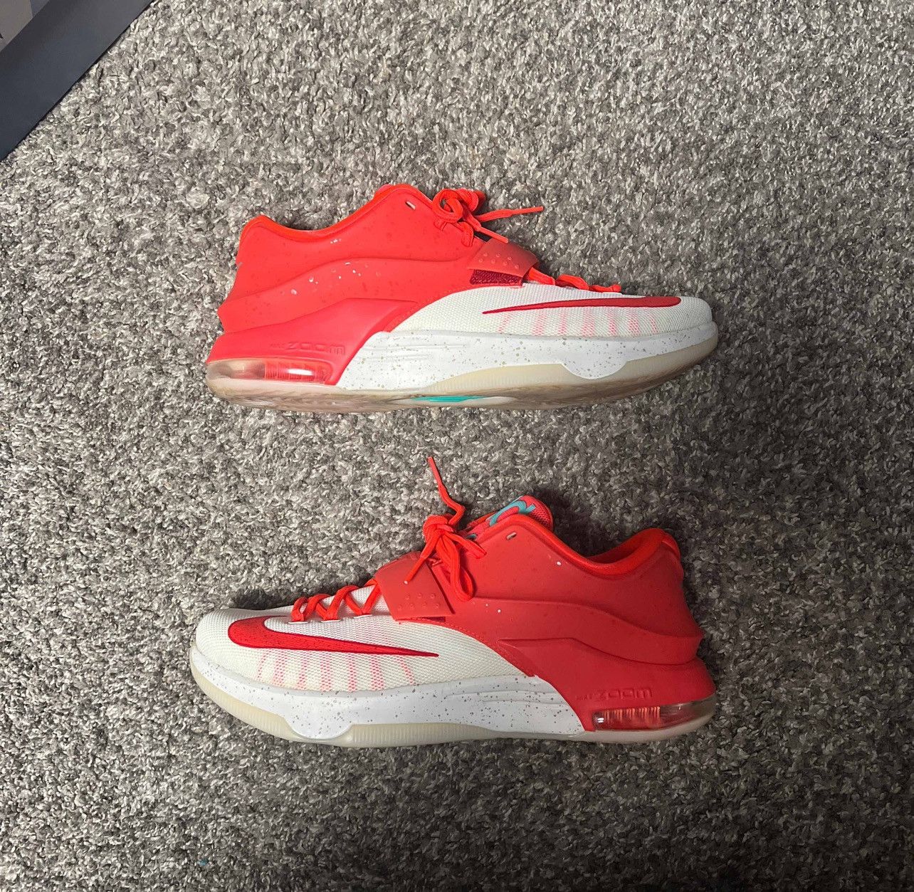Nike Nike KD 7 XMAS / Egg nog Size US 11 / EU 44 - 3 Thumbnail