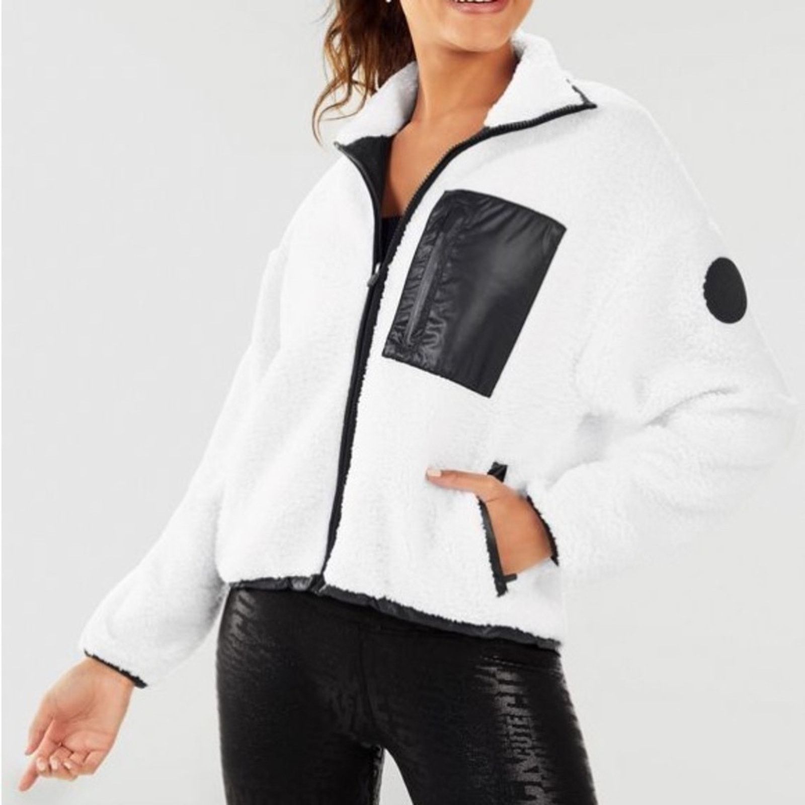 Fabletics Fabletics Larissa Sherpa Fleece Zip Up Jacket Women’s Small Size S / US 4 / IT 40 - 1 Thumbnail