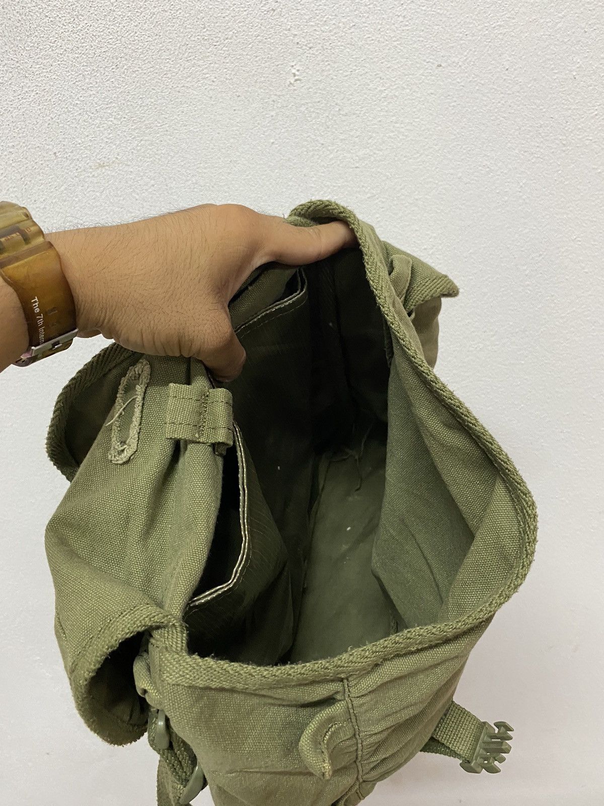 VINTAGE ARMY CROSSBODY BAG