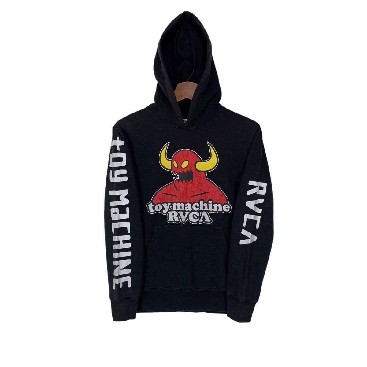 RVCA × Toy Machine Vintage Toy Machine X RVCA Hoodie Sweatshirt Big Logo Size US S / EU 44-46 / 1 - 1 Thumbnail