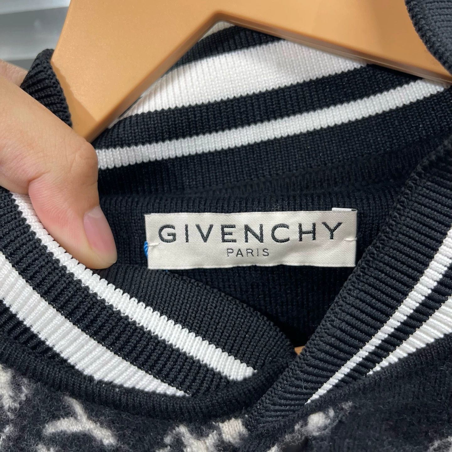 Givenchy Givenchy Wool Jacket 99 New Size S Size US S / EU 44-46 / 1 - 3 Thumbnail