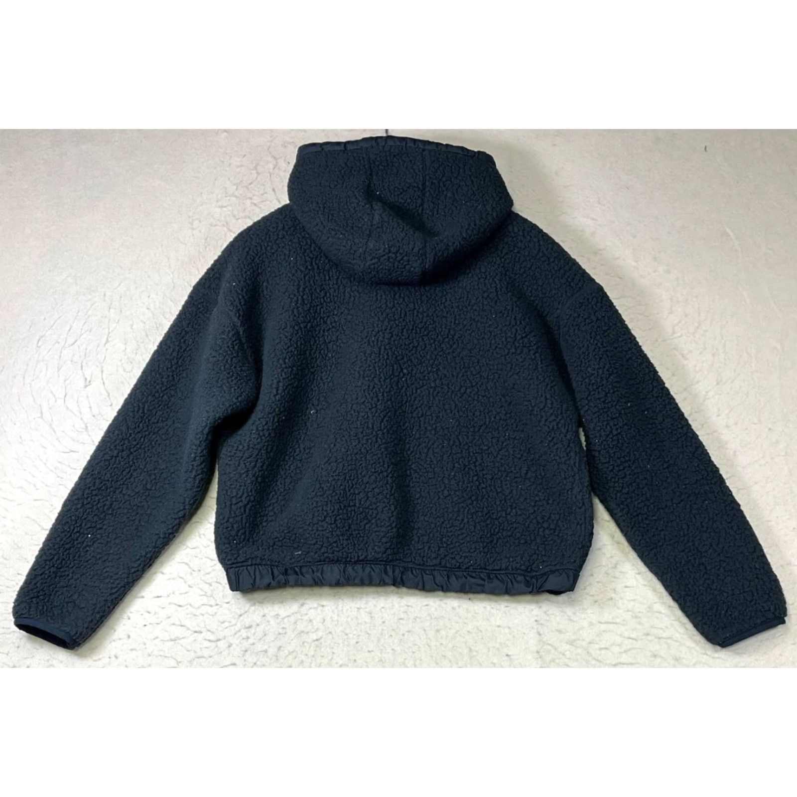 Under Armour Under Armour Hoodie Women Black Teddy Fleece Sherpa Crop Size Medium Pullover Long Sleeve Pockets Activewear Size M / US 6-8 / IT 42-44 - 2 Thumbnail