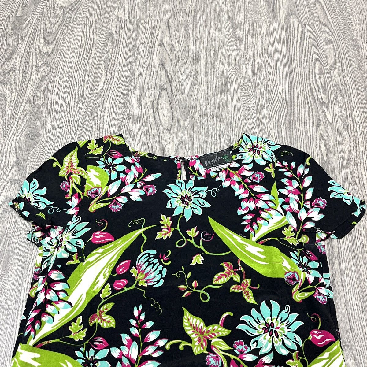 Prada Prada 2010s Floral Print Silk Top Blouse Designer Size XS / US 0-2 / IT 36-38 - 2 Thumbnail