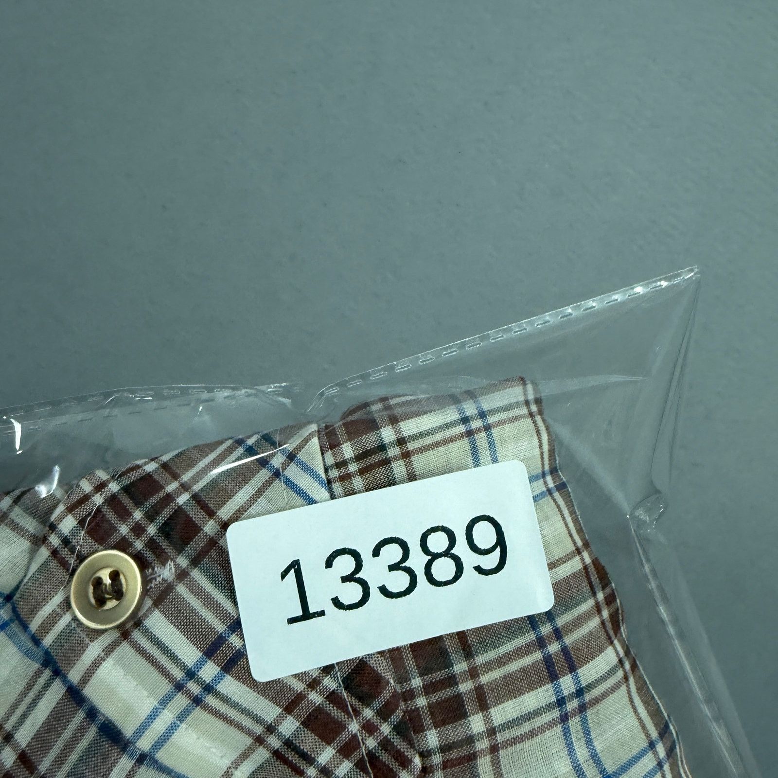 Vintage Vintage JCPenney Shirt Men's Large Brown Plaid Paper Thin Size US L / EU 52-54 / 3 - 11 Thumbnail