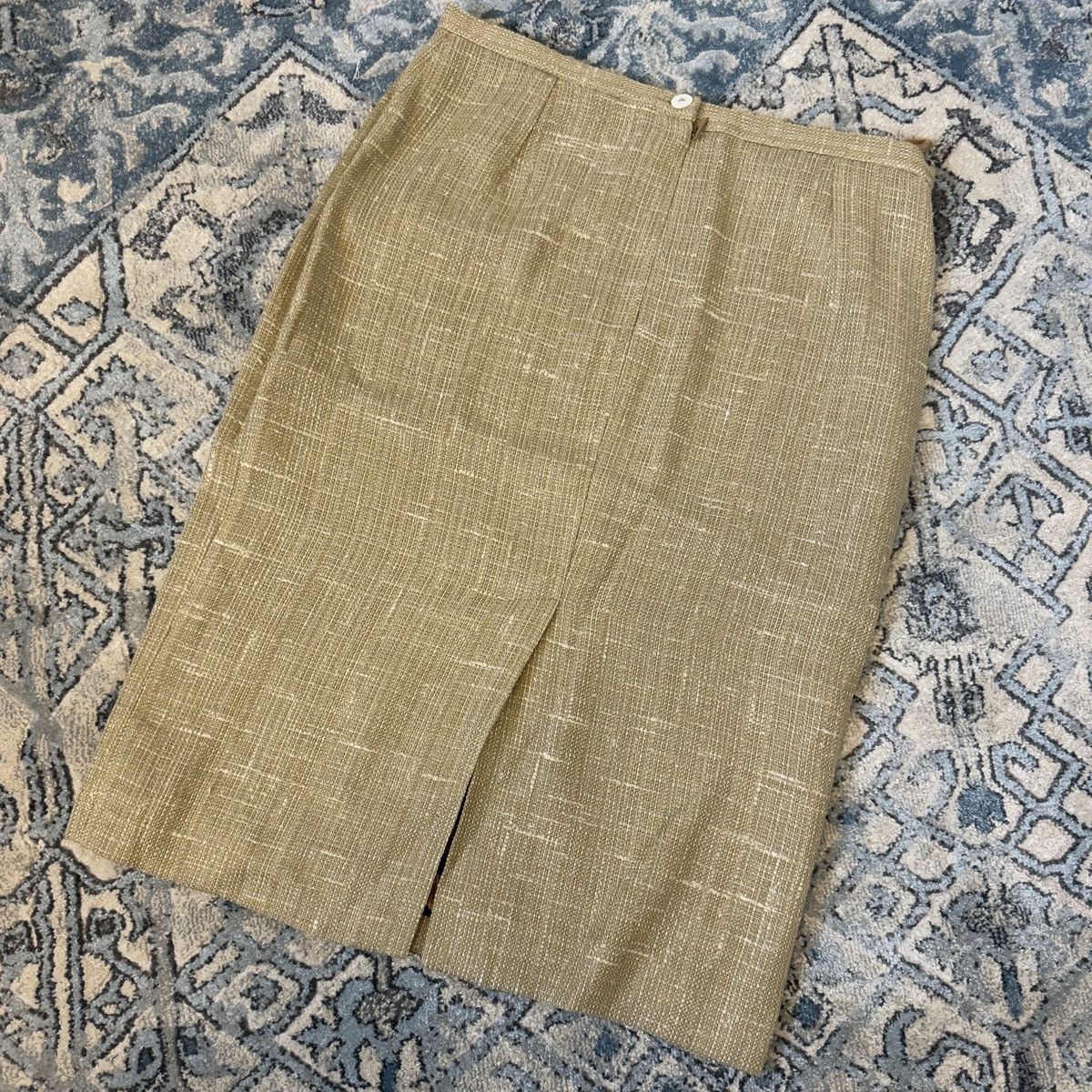 Dolce & Gabbana Authentic Vintage Dolce & Gabbana Tan & Gold Tweed Skirt Size 28" / US 6 / IT 42 - 3 Thumbnail