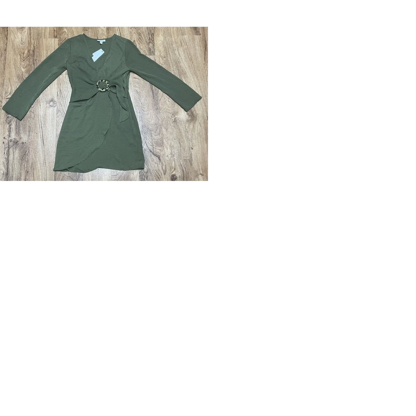 Topshop Topshop Green Long Sleeve V-Neck Dress Shirt Blouse Size 4 Polyester NWT Womens Regular Size S / US 4 / IT 40 - 9 Thumbnail