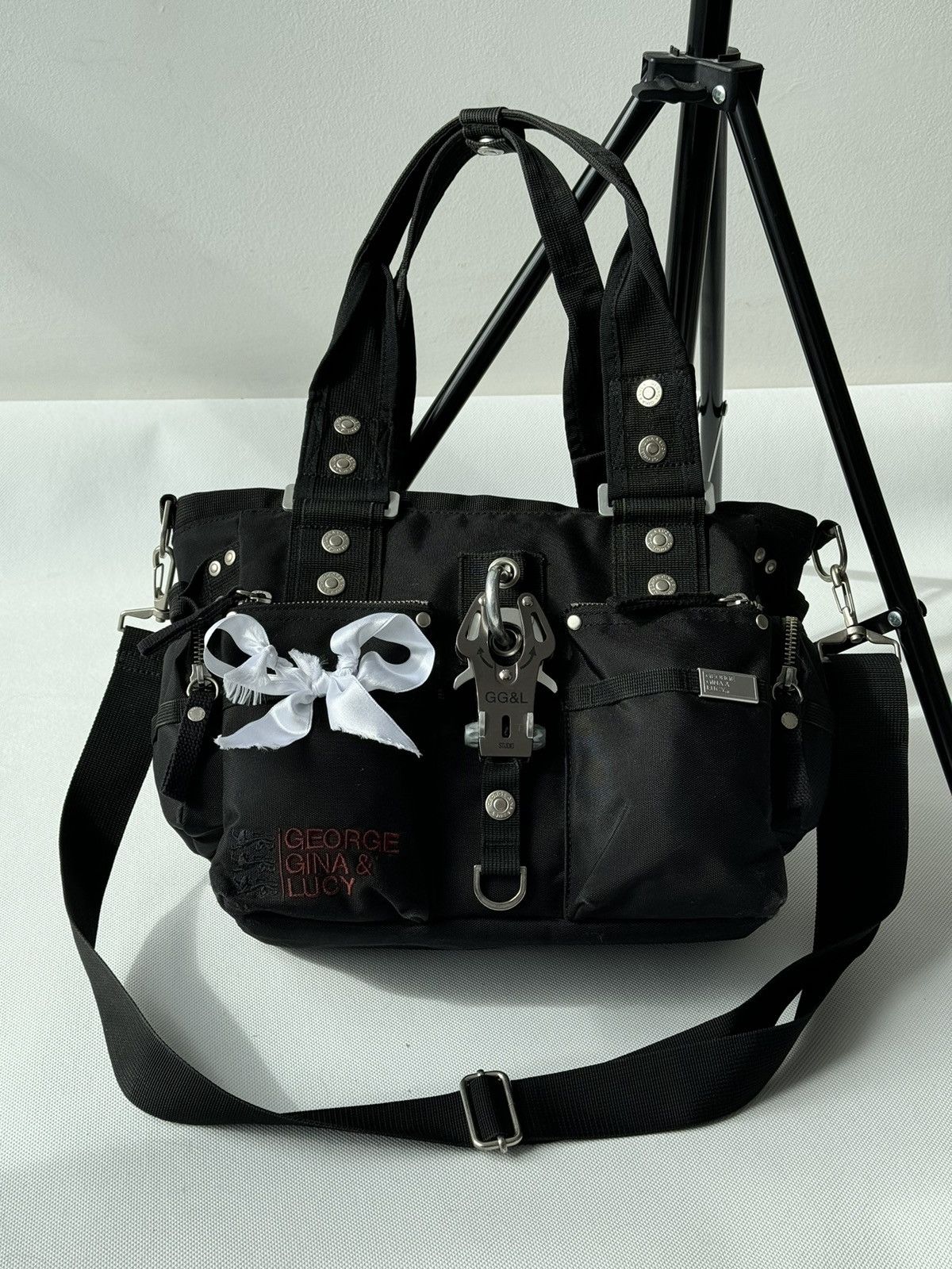 George Gina & Lucy × Japanese Brand Very Rare George Gina & lucy Y2k Alyx Bag Crossbody Handbag Size ONE SIZE - 15 Thumbnail