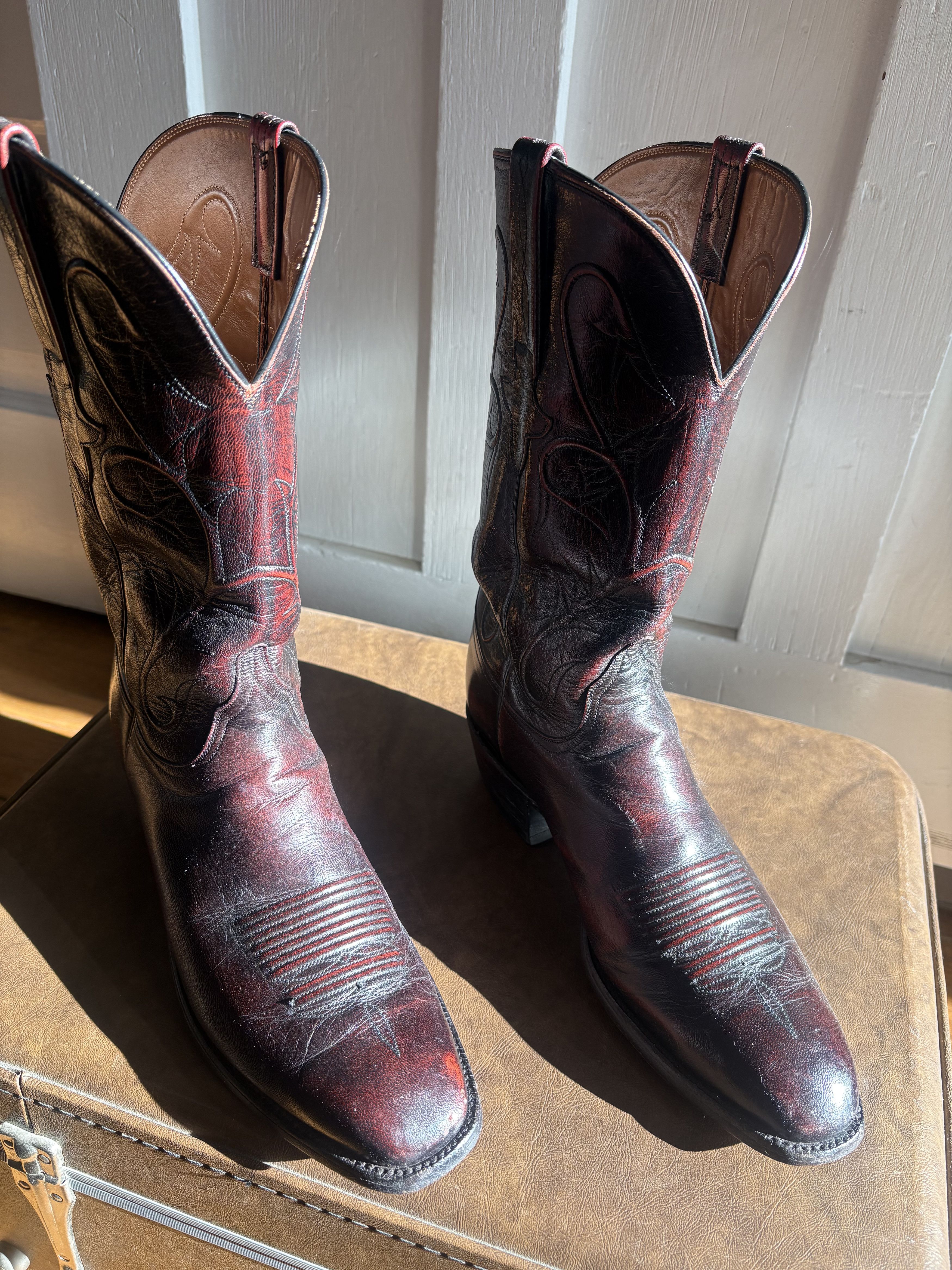 Lucchese Black Cherry Vintage Western Cowboy Boots Size US 10 / EU 43 - 2 Thumbnail