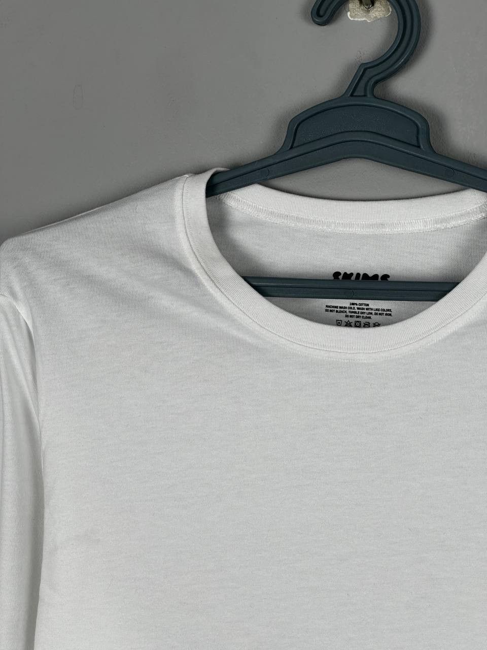 SKIMS SKIMS SOFT LOUNGE LONG SLEEVE RELAXED T Shirt Size L / US 10 / IT 46 - 4 Thumbnail