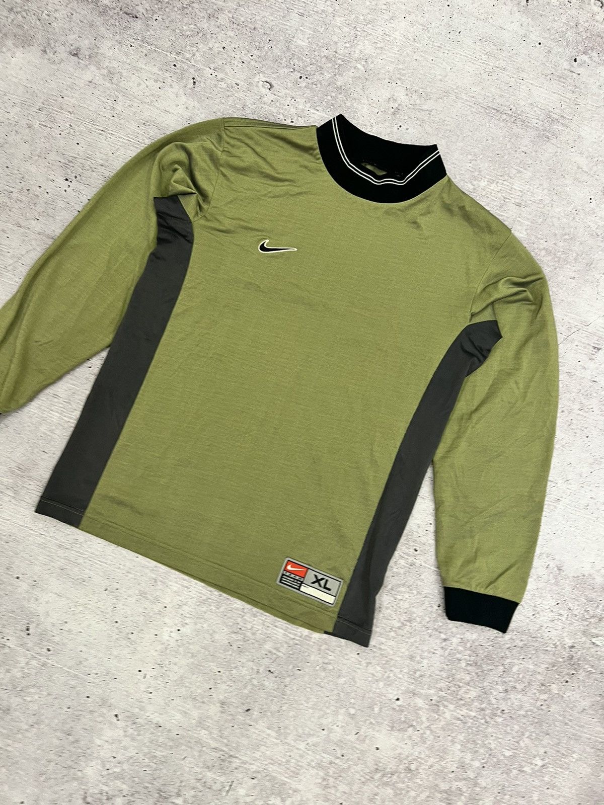 Nike 🩸RARE🩸Nike Vintage Gradient 00s Long Sleeve Size US M / EU 48-50 / 2 - 2 Thumbnail