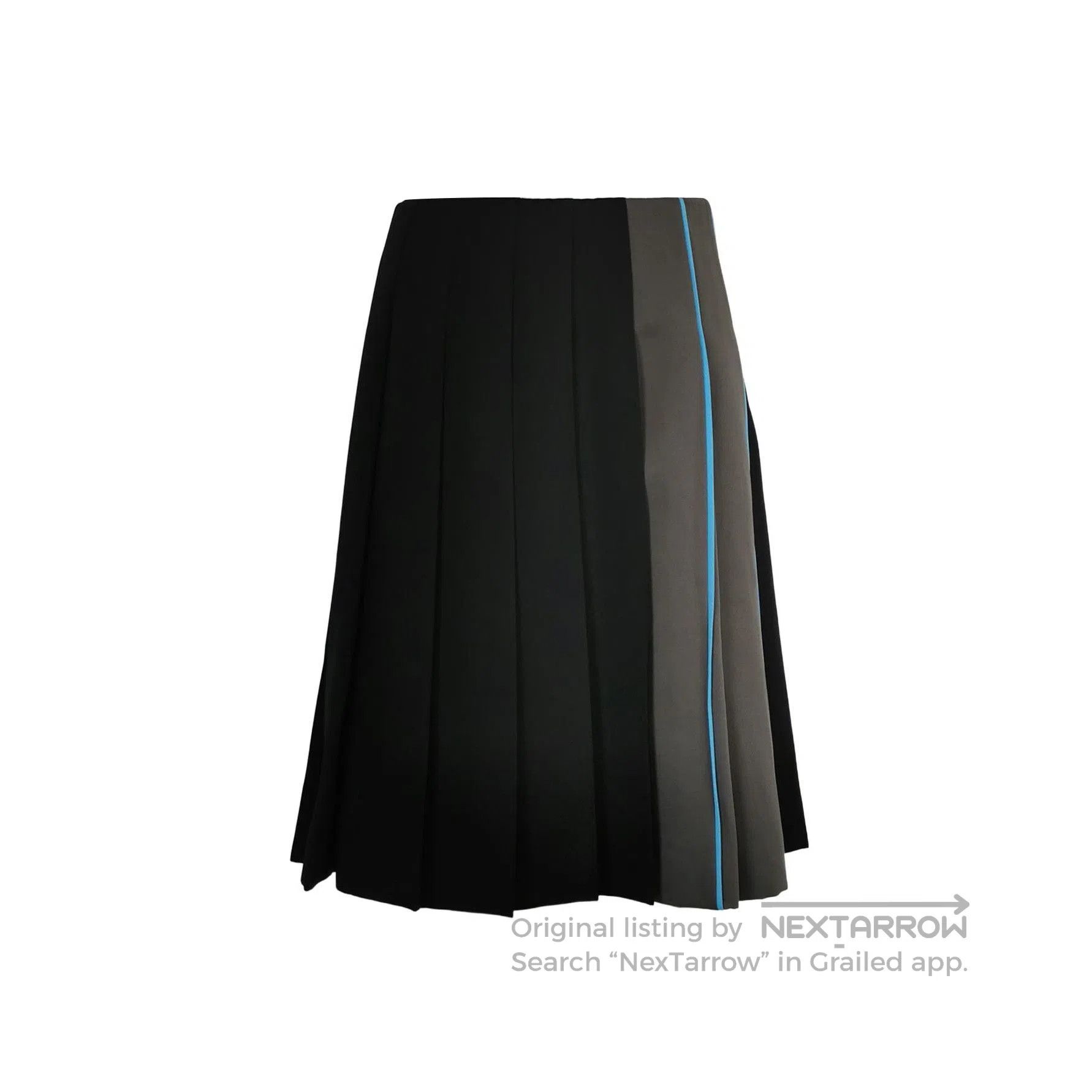 Prada Prada Color-blocked Pleated Skirt in Size 38 . Size US 38 / EU 54 - 1 Thumbnail