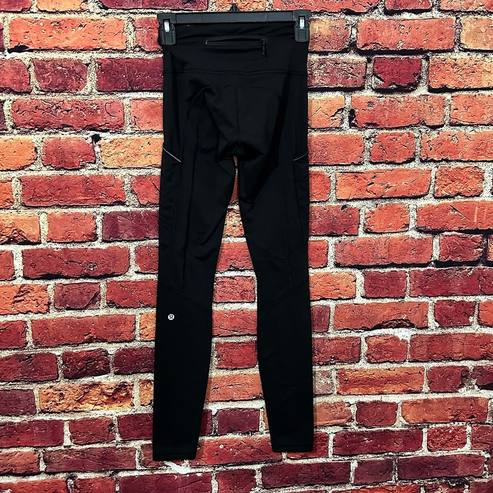 Lululemon Lululemon full length black Leggings Size 28" / US 6 / IT 42 - 5 Thumbnail