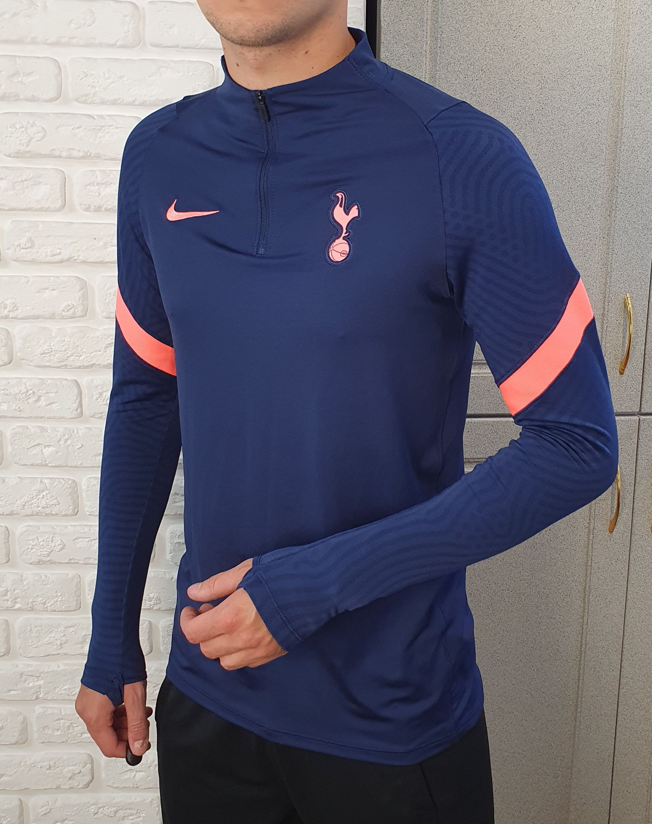 Nike Nike Tottenham Hotspur long sleeve drill top size M Size US M / EU 48-50 / 2 - 1 Thumbnail