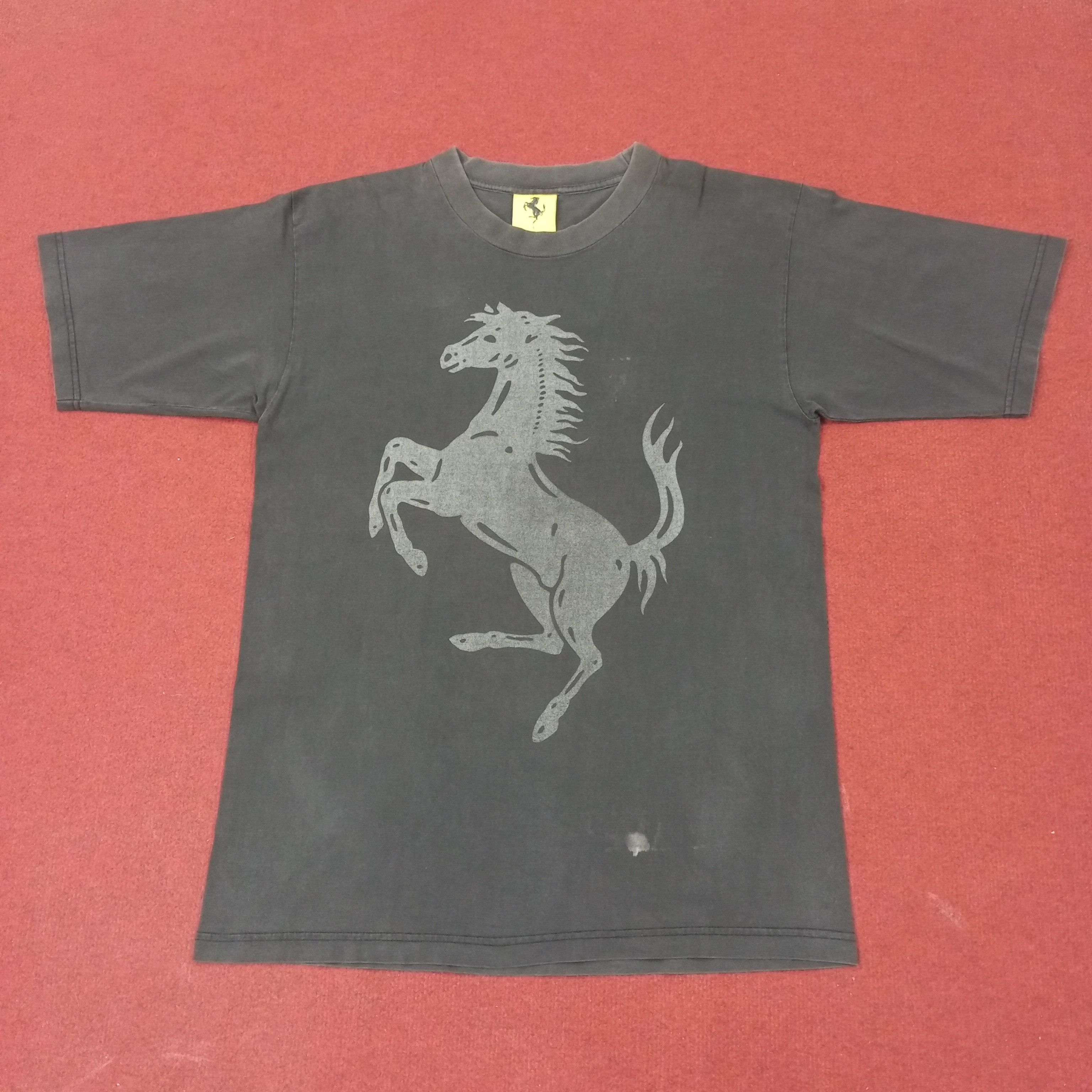 Ferrari Ferrari Logo Design Luxury Motorsports Cars Tshirt c223n44 Size US L / EU 52-54 / 3 - 1 Thumbnail