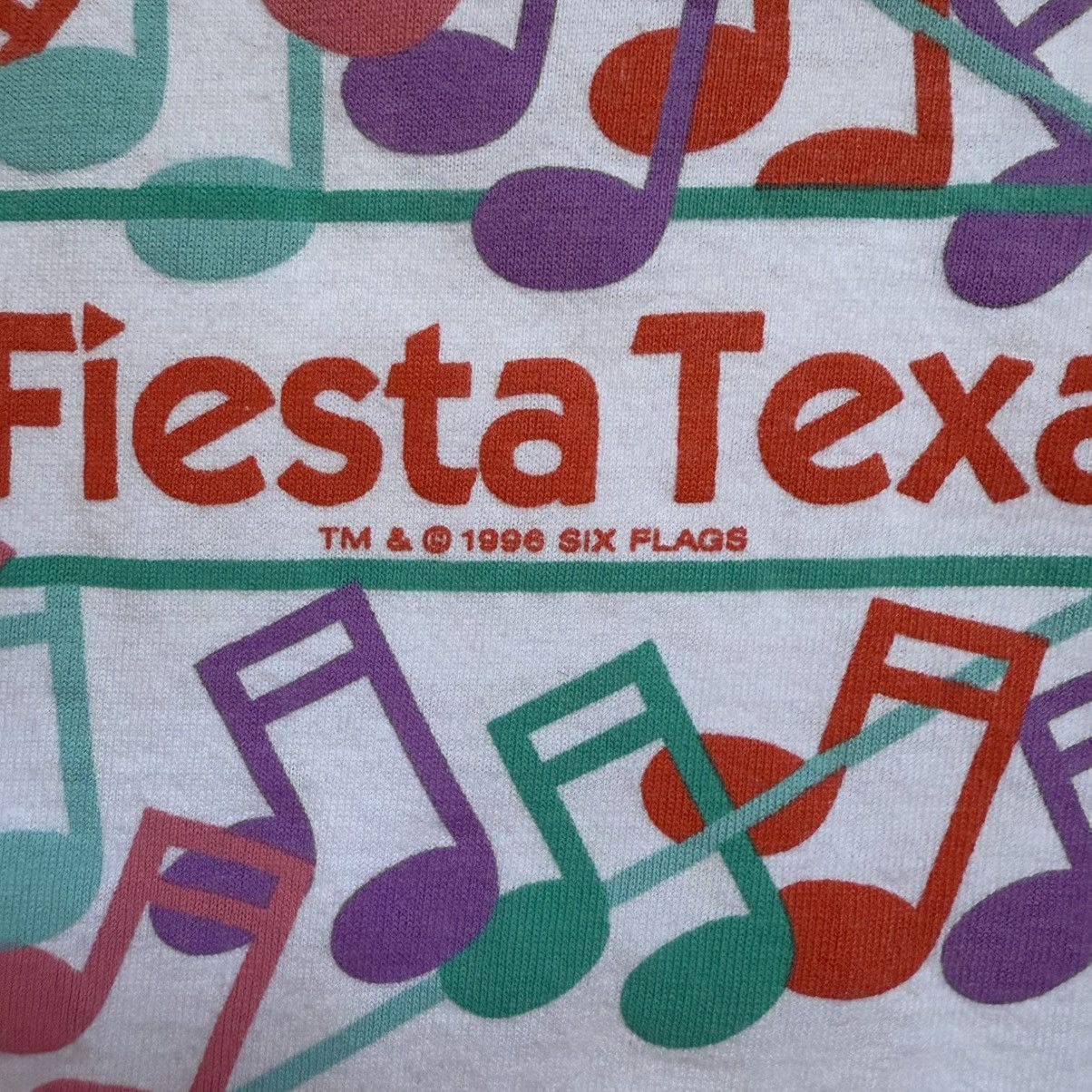 Vintage Vintage Six Flags Fiesta Texas 1996 T-Shirt Size US M / EU 48-50 / 2 - 5 Thumbnail