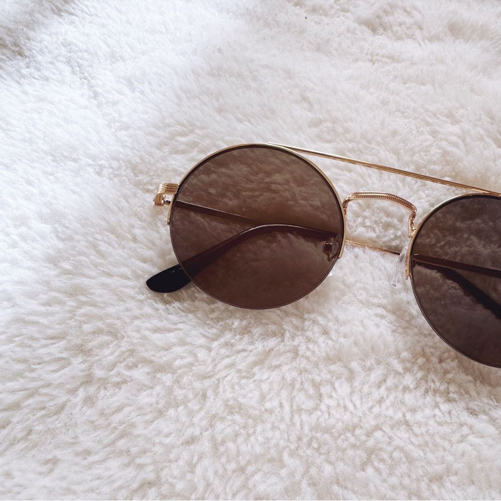 Other Carly Mirrored Gold Chic Round Sunglasses Size ONE SIZE - 2 Thumbnail