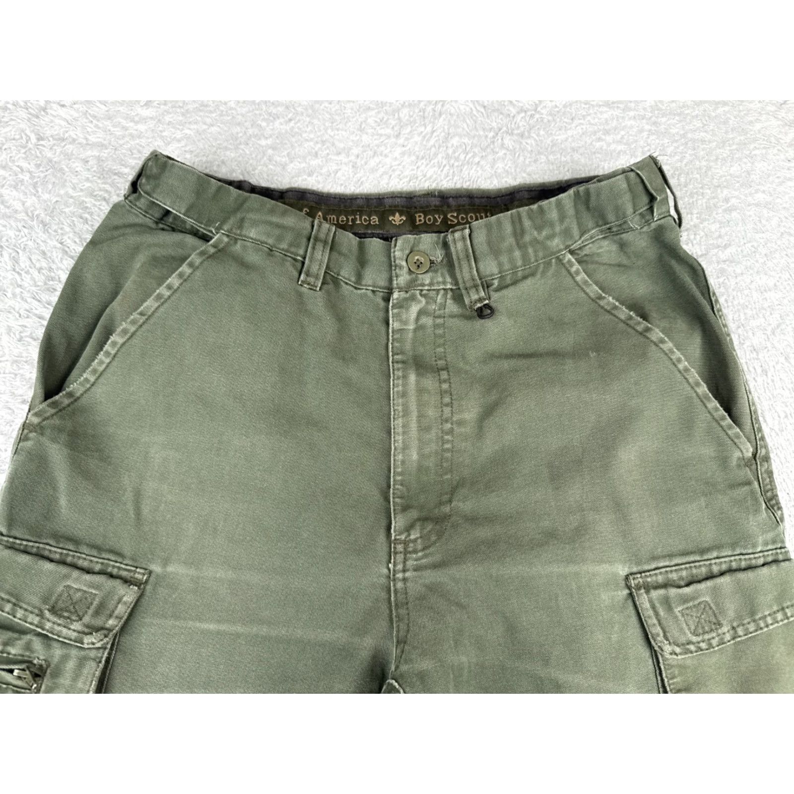 Vintage VINTAGE Boy Scouts Pants Adult 26 Green Cargo Convertible Un-hemmed Relaxed Fit 26x28 Mens Shirts? Size US 26 / EU 42 - 4 Thumbnail