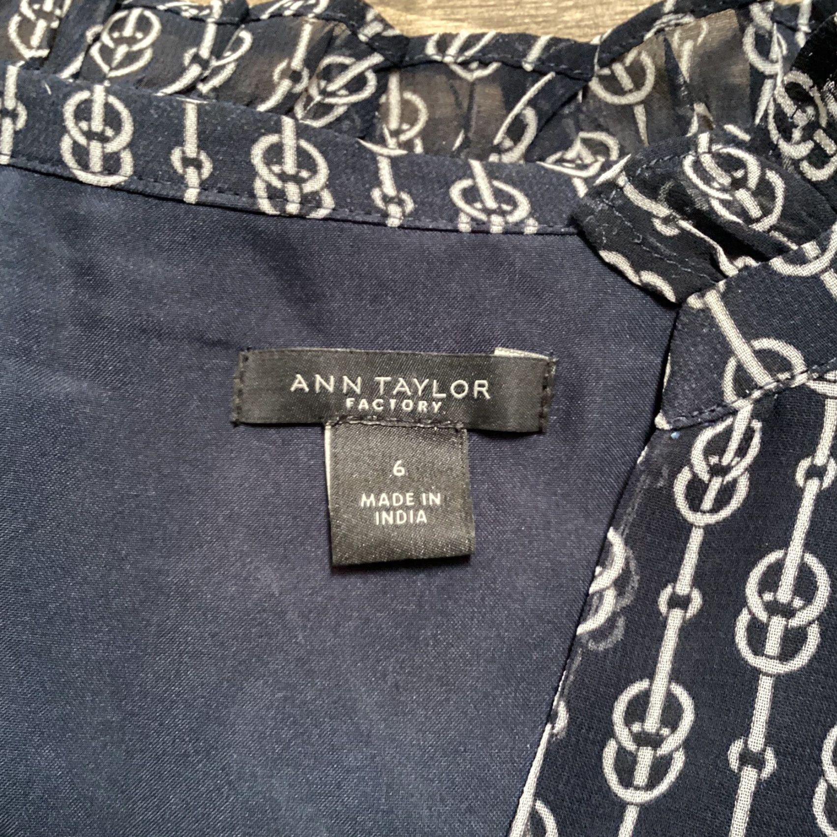 Ann Taylor Ann Taylor Factory Dress Size 6 Blue White Ruffle V Neck Side Zip Bridle Pattern Size M / US 6-8 / IT 42-44 - 3 Thumbnail