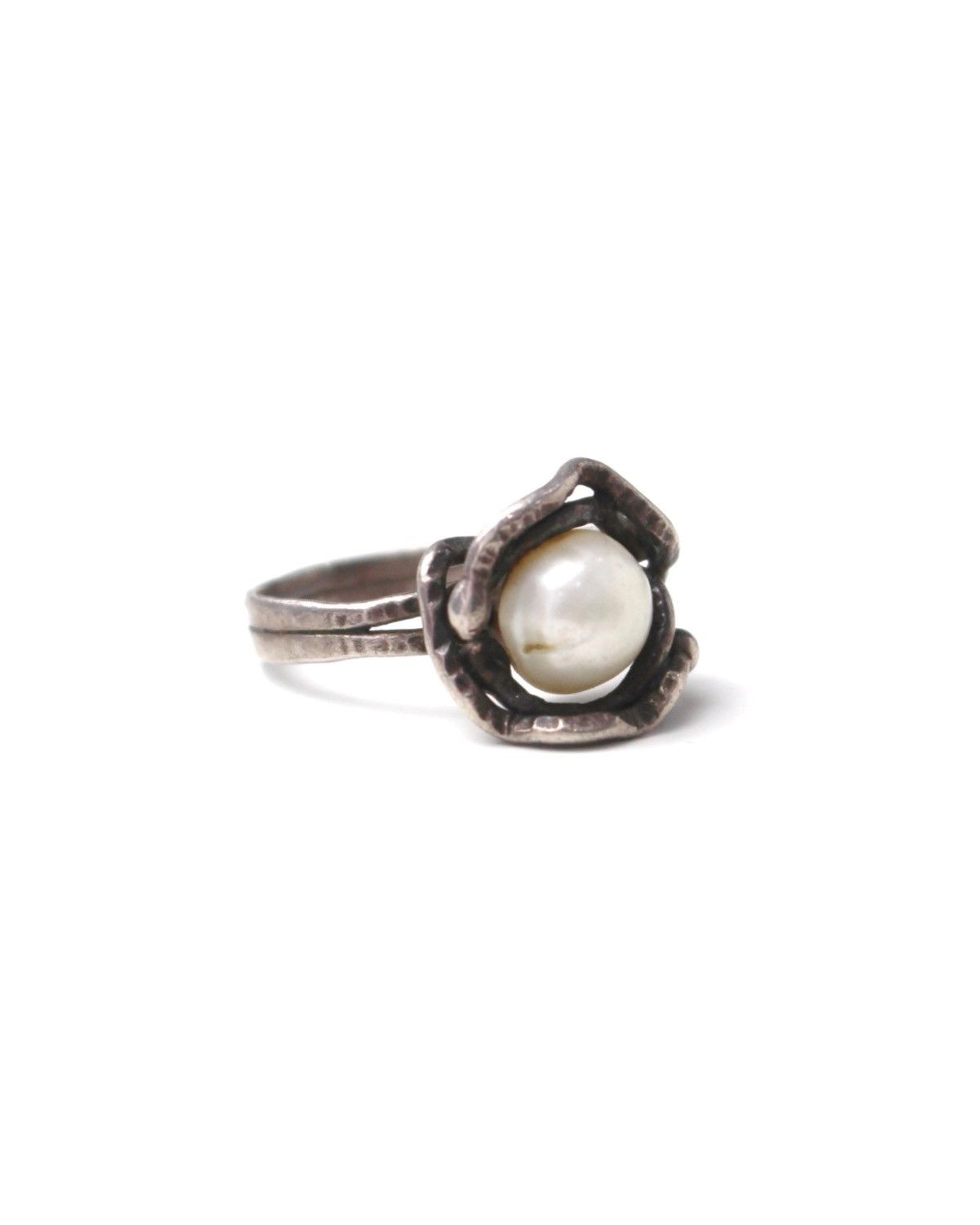 Vintage 1990S JAPANESE MADE HANDCRAFTED STERLING SILVER PEARL RING Size ONE SIZE - 1 Thumbnail