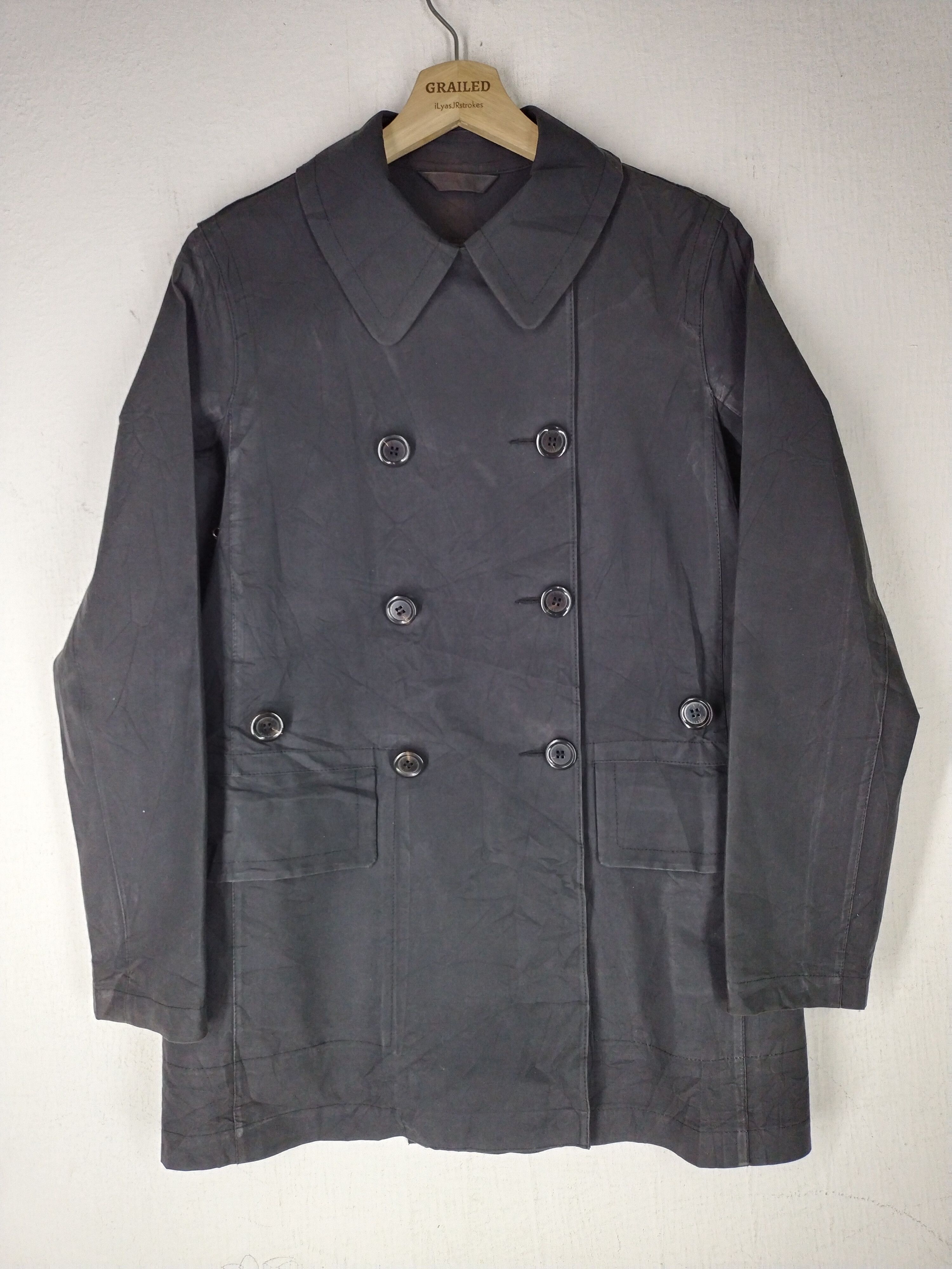 Louis Vuitton A/W 02 Louis Vuitton Mackintosh Trench Coat Ladies Rare Size S / US 4 / IT 40 - 4 Thumbnail