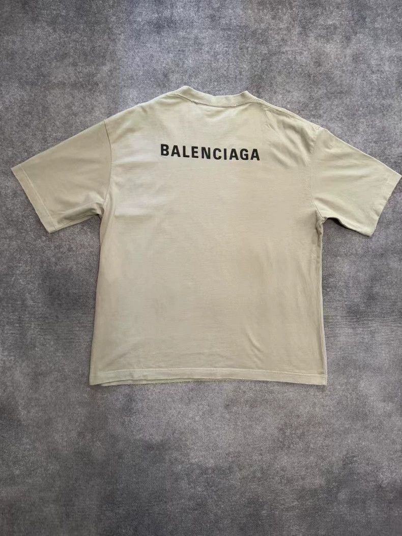 Balenciaga Balenciaga Embroidered front and back short sleeves Size US L / EU 52-54 / 3 - 2 Thumbnail