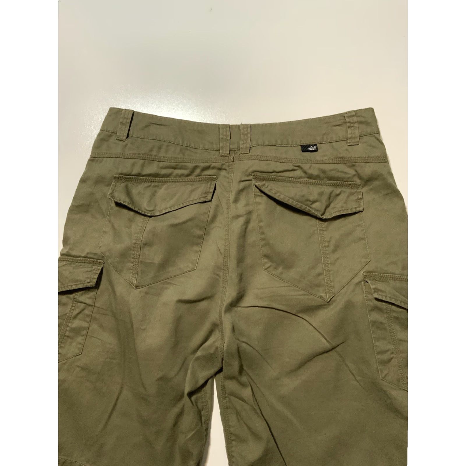 Olive VINTAGE Lost Enterprises Olive Green Cargo Utility Skate Shorts Sz. 32 Mens Size US 32 / EU 48 - 6 Thumbnail
