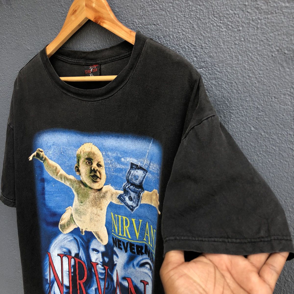 Band Tees 💢Rare💢 Vintage 90s Faded NIRVANA NEVERMIND Bootleg Tshirt Size US XL / EU 56 / 4 - 8 Thumbnail