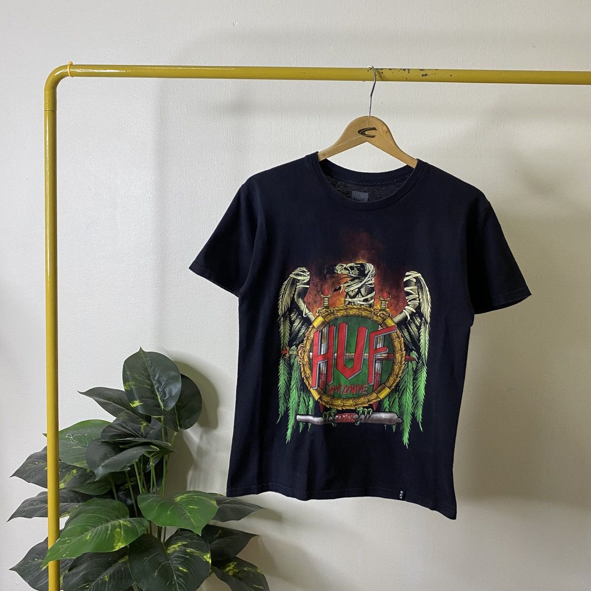 Huf HUF WORLDWIDE LEGALIZATION TOUR 2016 T SHIRT Size US M / EU 48-50 / 2 - 1 Thumbnail