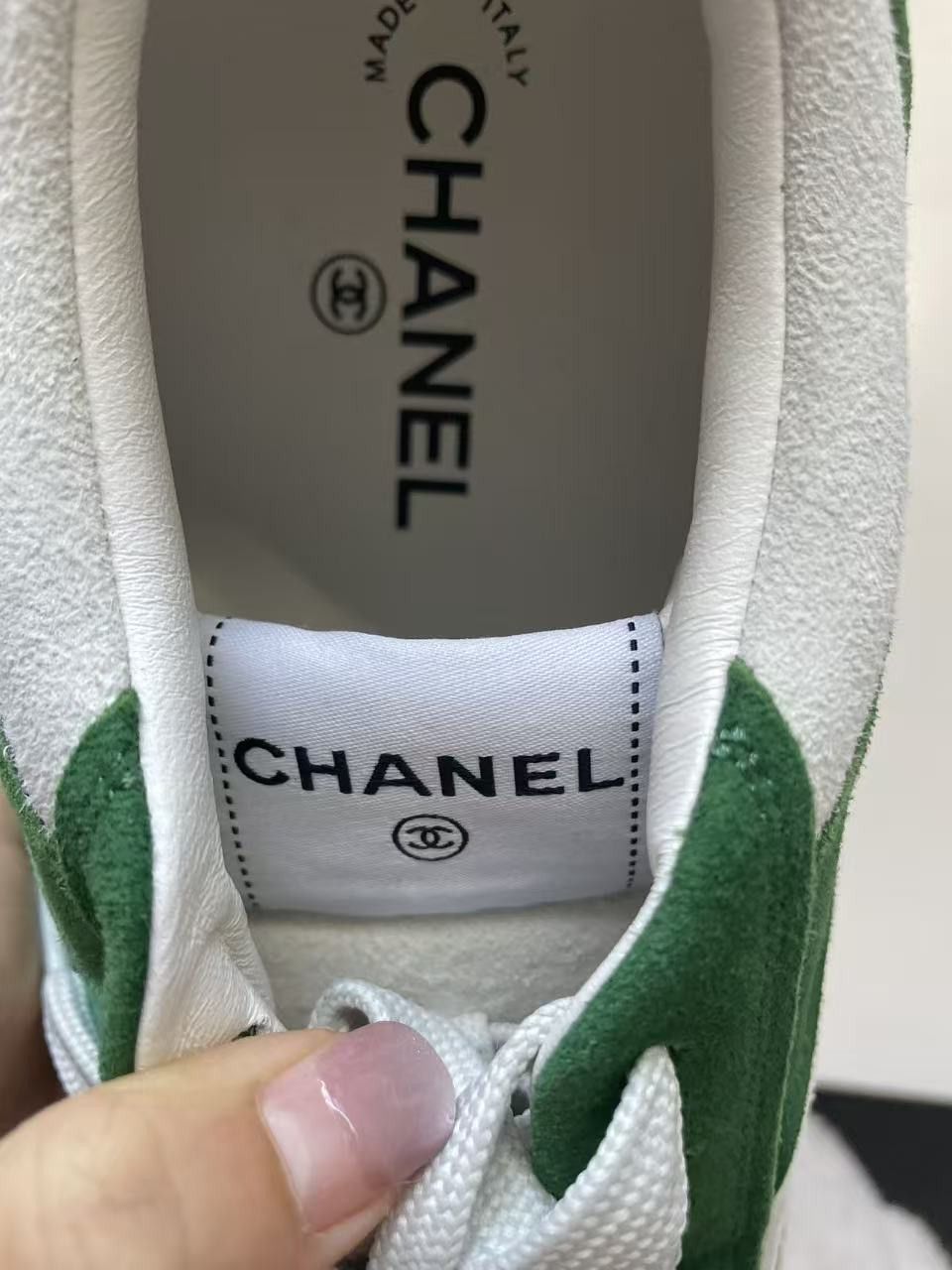 Chanel Chanel 23P Suede CC White&Green Low Top Sneakers Size US 12 / EU 45 - 7 Thumbnail