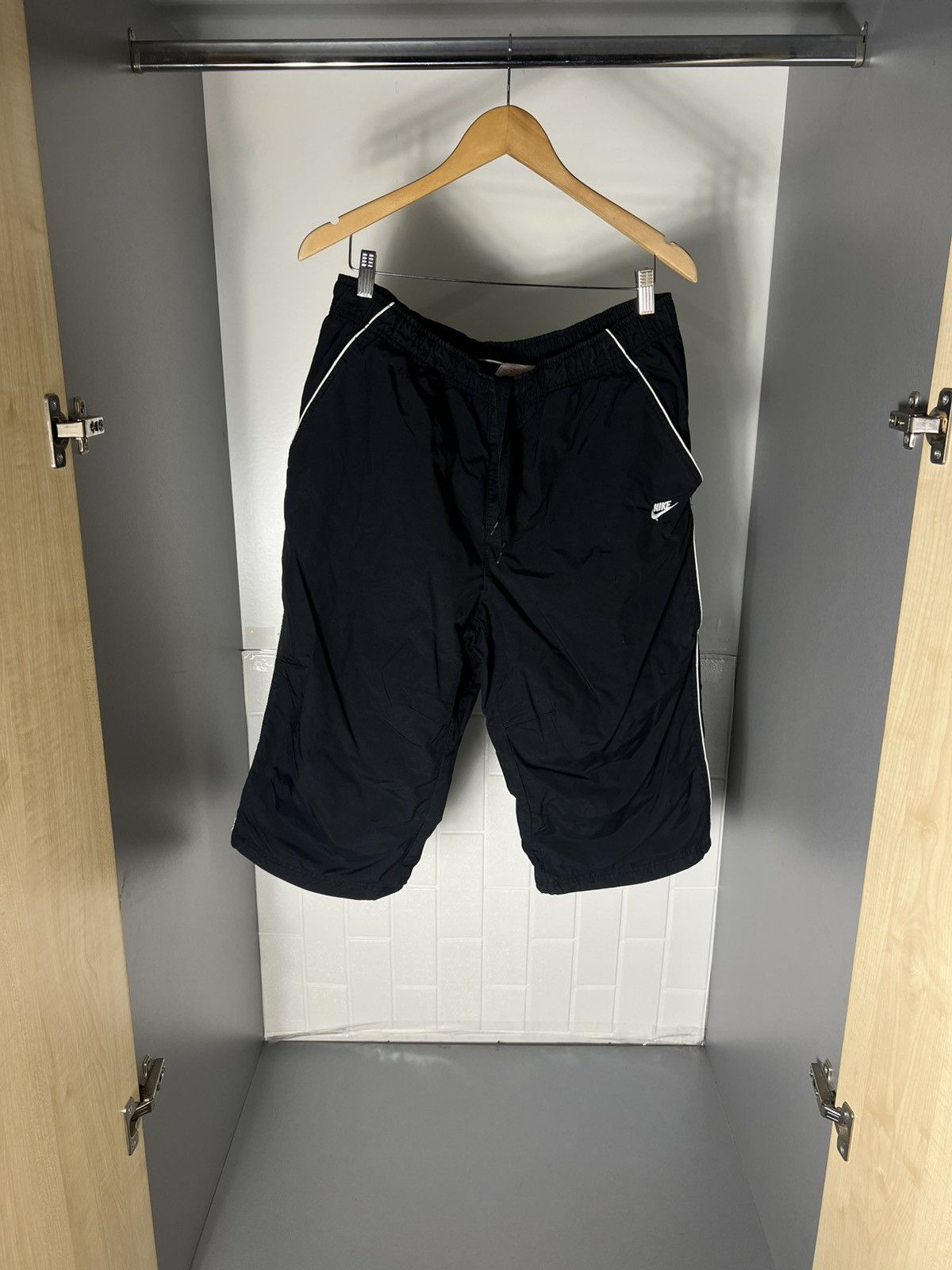 Nike VINTAGE NIKE NYLON RETRO SHORTS DRILL SWOOSH USA Y2K 90s SK8 Size US 36 / EU 52 - 2 Thumbnail