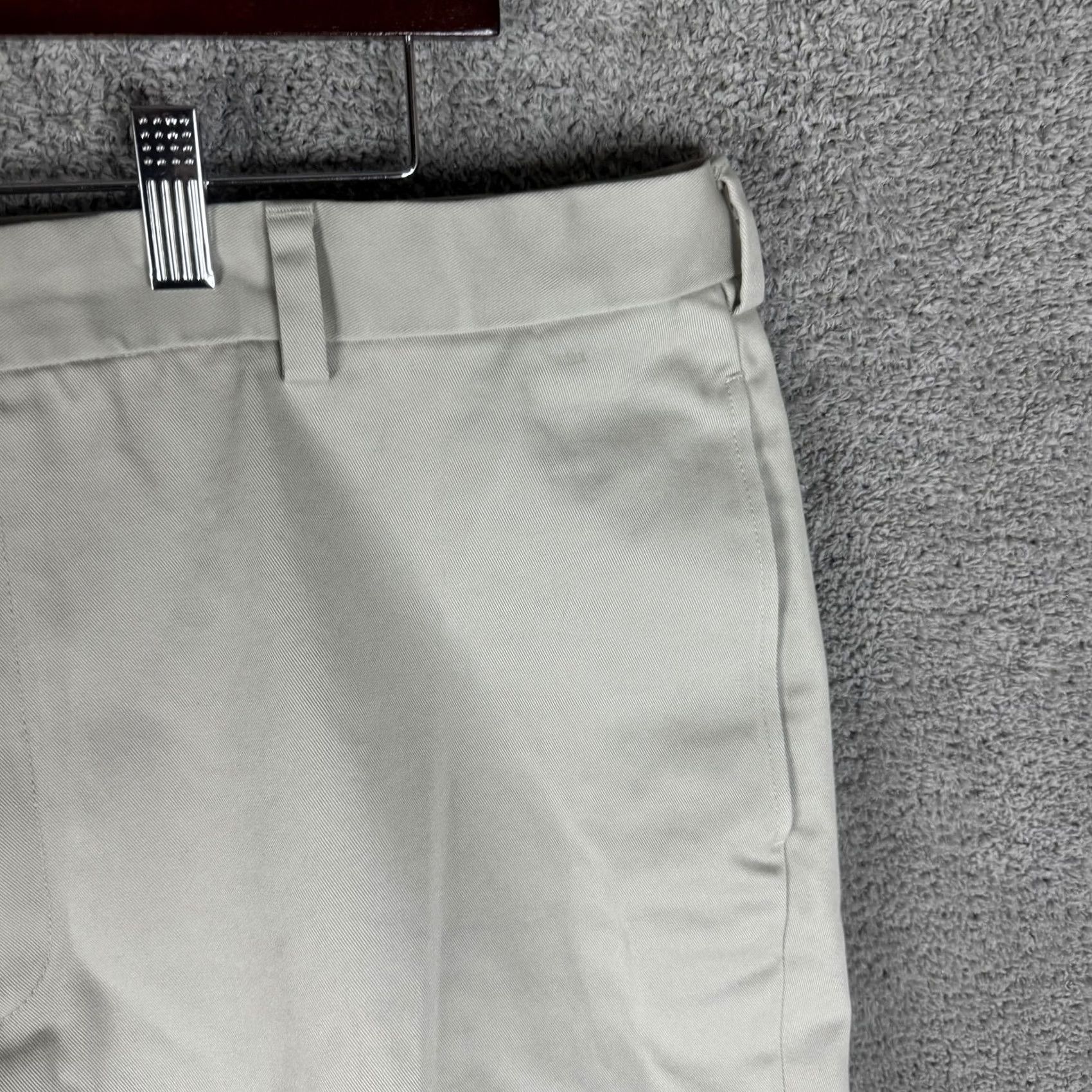 Brooks Brothers Brooks Brothers Clark Fit Advantage Chino Pants Mens 42x30 Khaki Beige Flat Front Flat Front Line Chino Pants Men Size US 42 / EU 58 - 3 Thumbnail