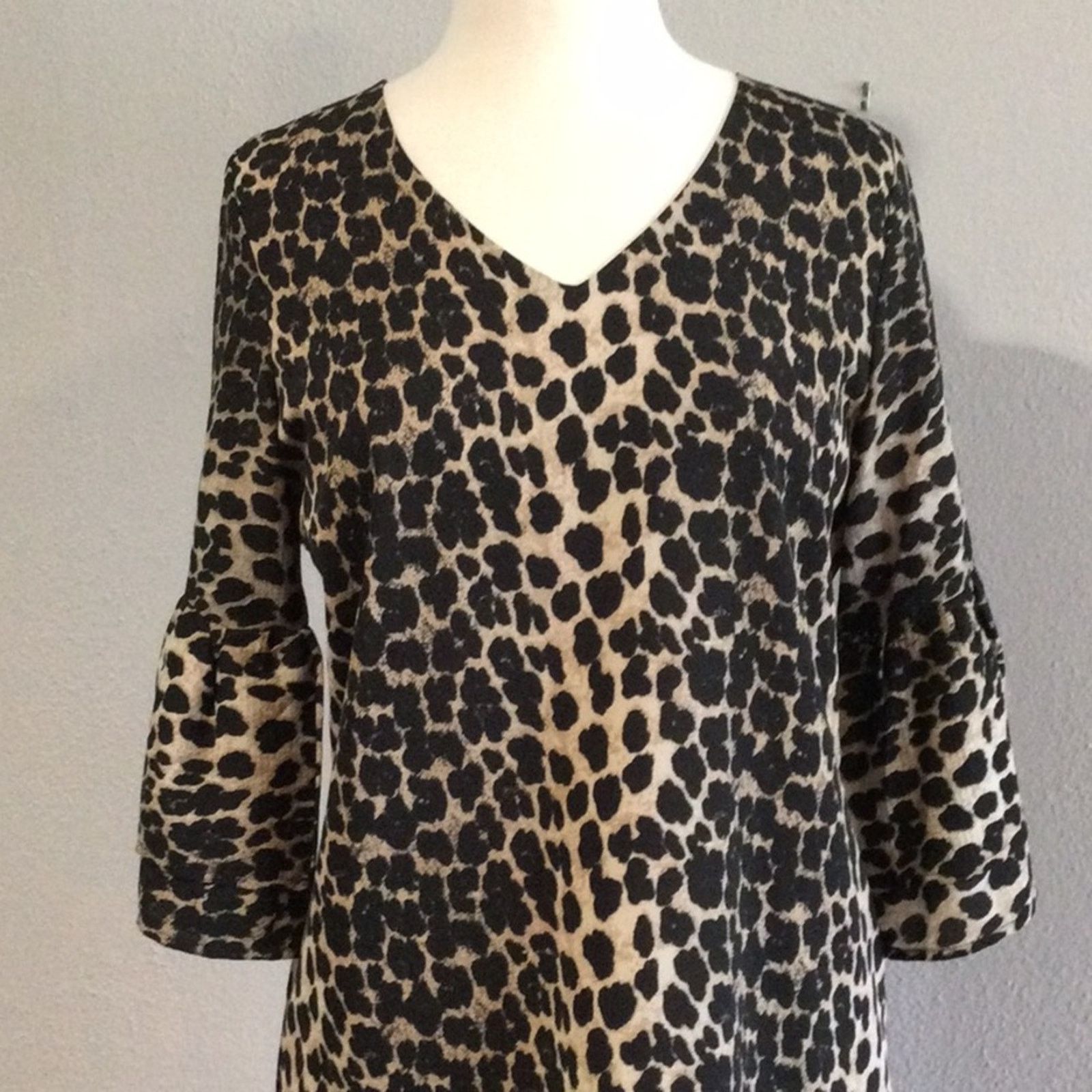 Other Belongsci Mini Shift Dress Leopard Print V-Neck Lined Medium Size M / US 6-8 / IT 42-44 - 2 Thumbnail