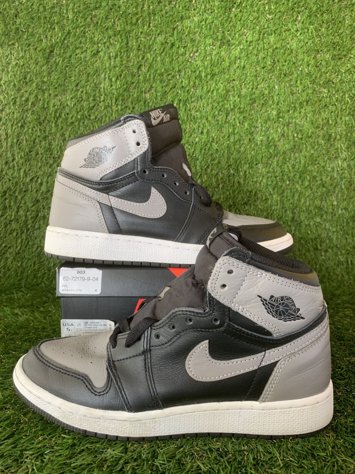 Jordan Brand Air Jordan 1 "Shadow" GS Size US 5 / EU 37 - 1 Thumbnail