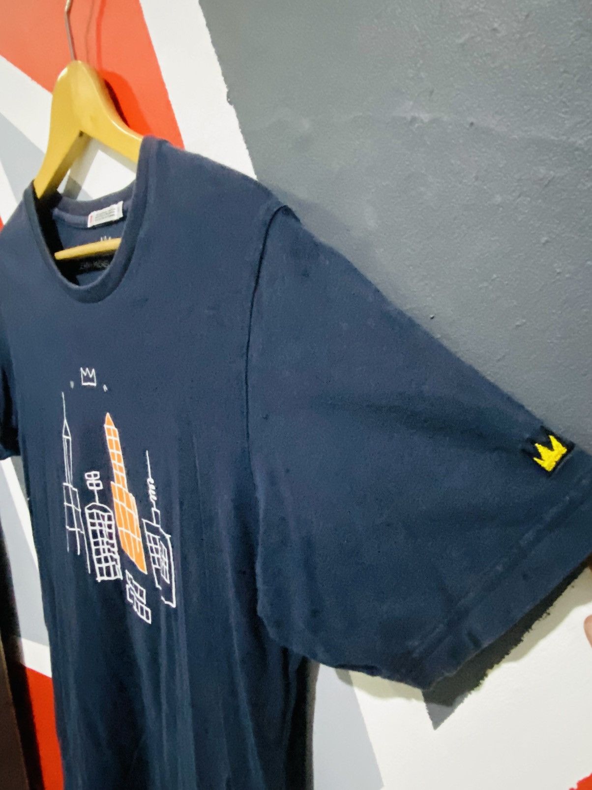 Jean-Michel Basquiat Uniqlo Jean Michel Basquiat Art rare retro t-shirt hype Y2K Size US S / EU 44-46 / 1 - 3 Thumbnail