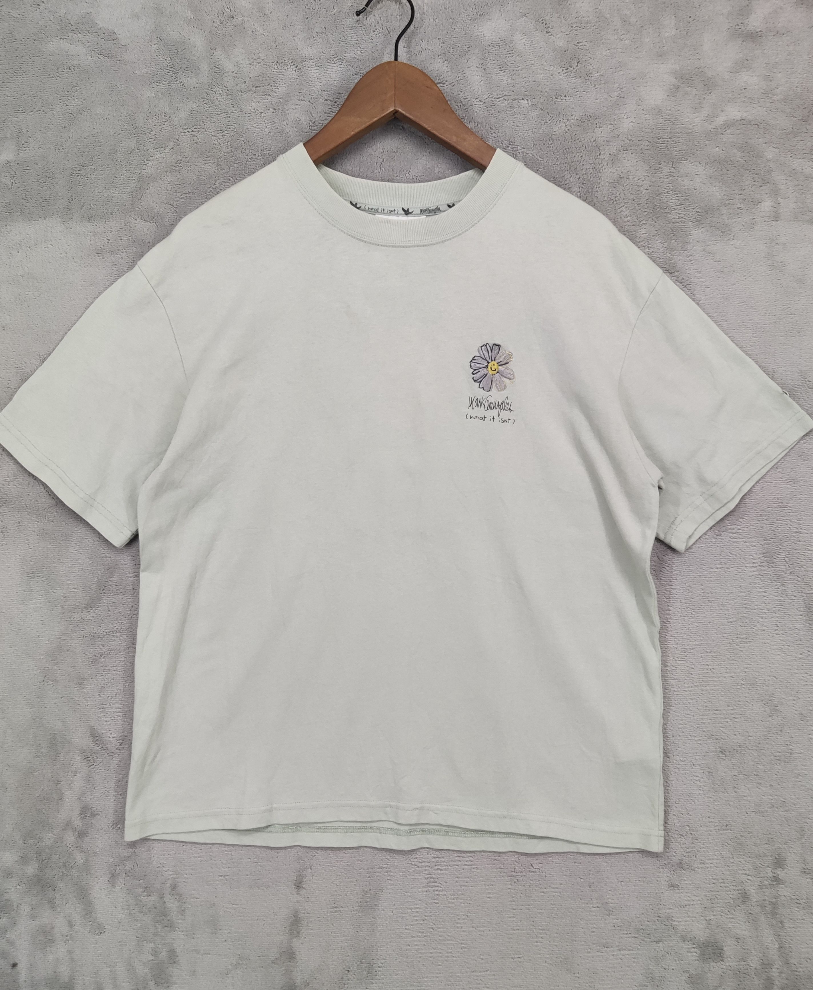 Japanese Brand Mark Gonzales What it isNt Flower Embroidered Art T-shirt Size US S / EU 44-46 / 1 - 2 Thumbnail