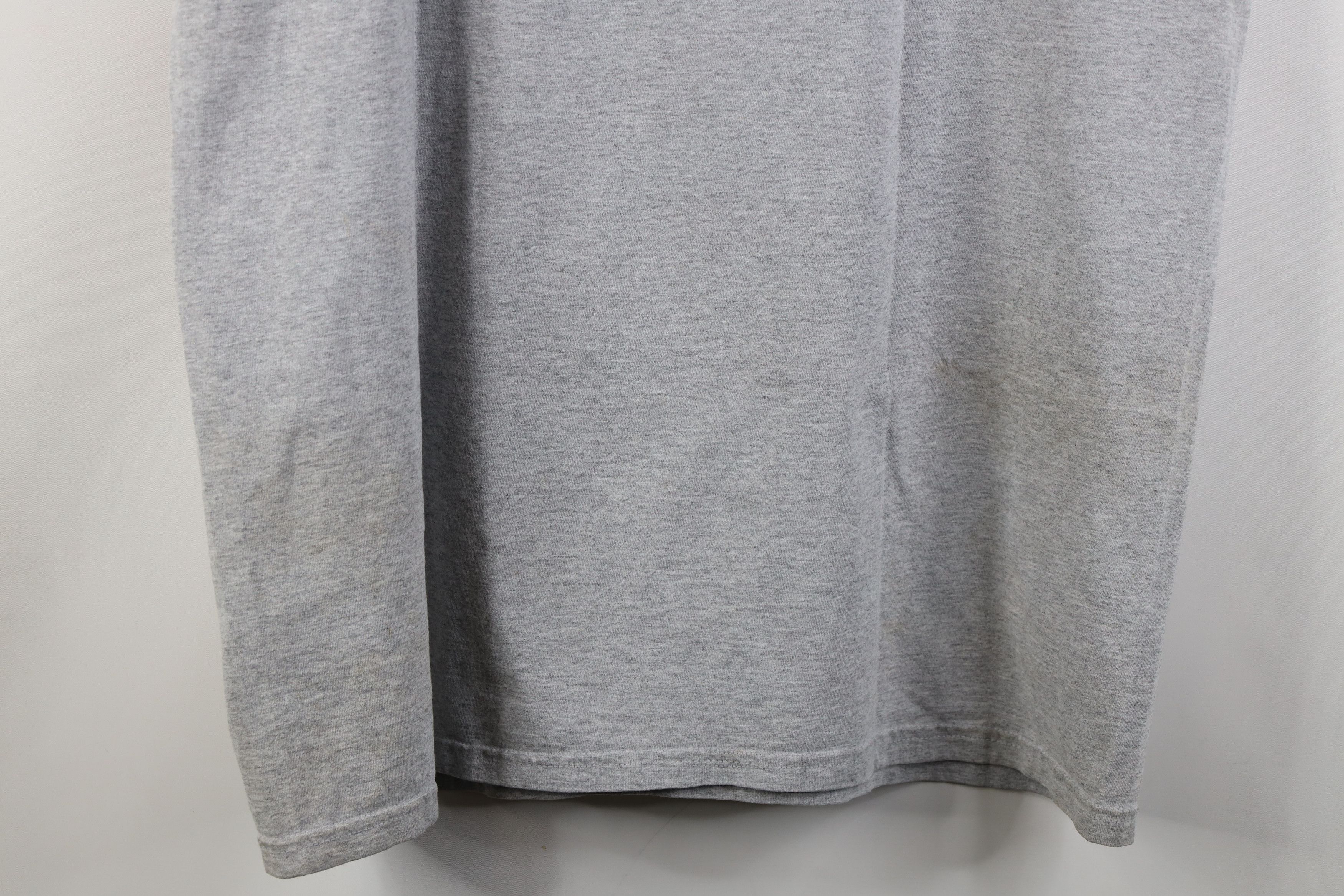 Russell Athletic Vintage 90s Y2K Russell Athletic Muscle T-Shirt Gray USA Size US L / EU 52-54 / 3 - 15 Thumbnail