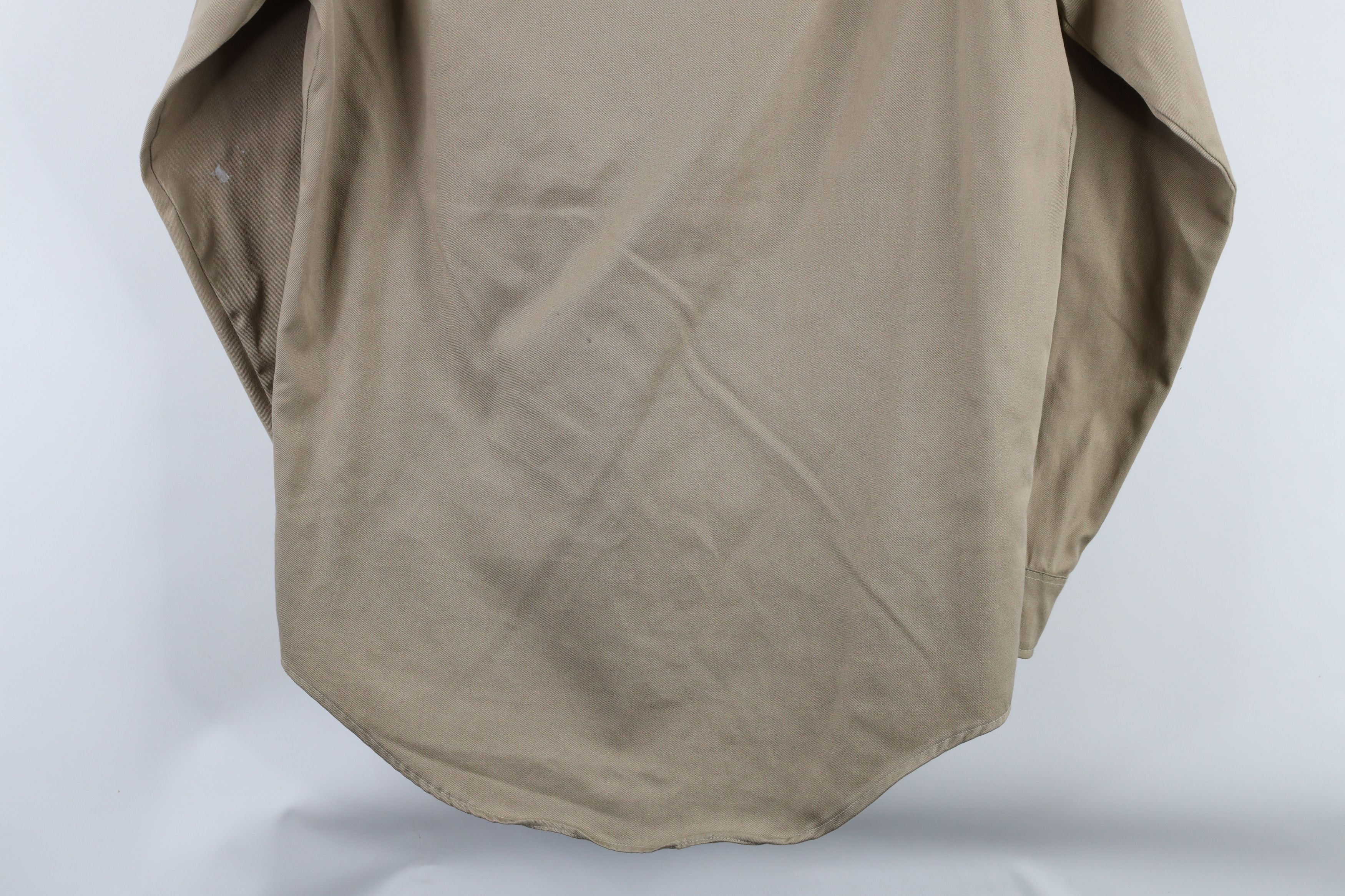 Vintage Vintage 70s Big Mac Workwear Collared Button Shirt Beige Size US L / EU 52-54 / 3 - 13 Thumbnail