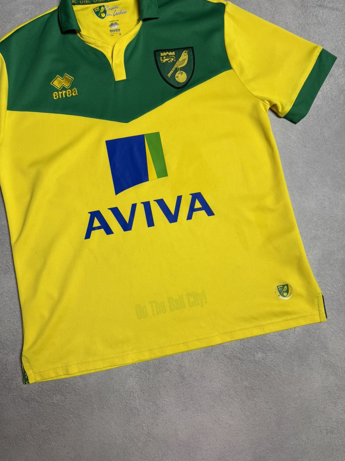 Errea Norwich City 2014 2015 Home Shirt Soccer Jersey Errea Size US S / EU 44-46 / 1 - 4 Thumbnail