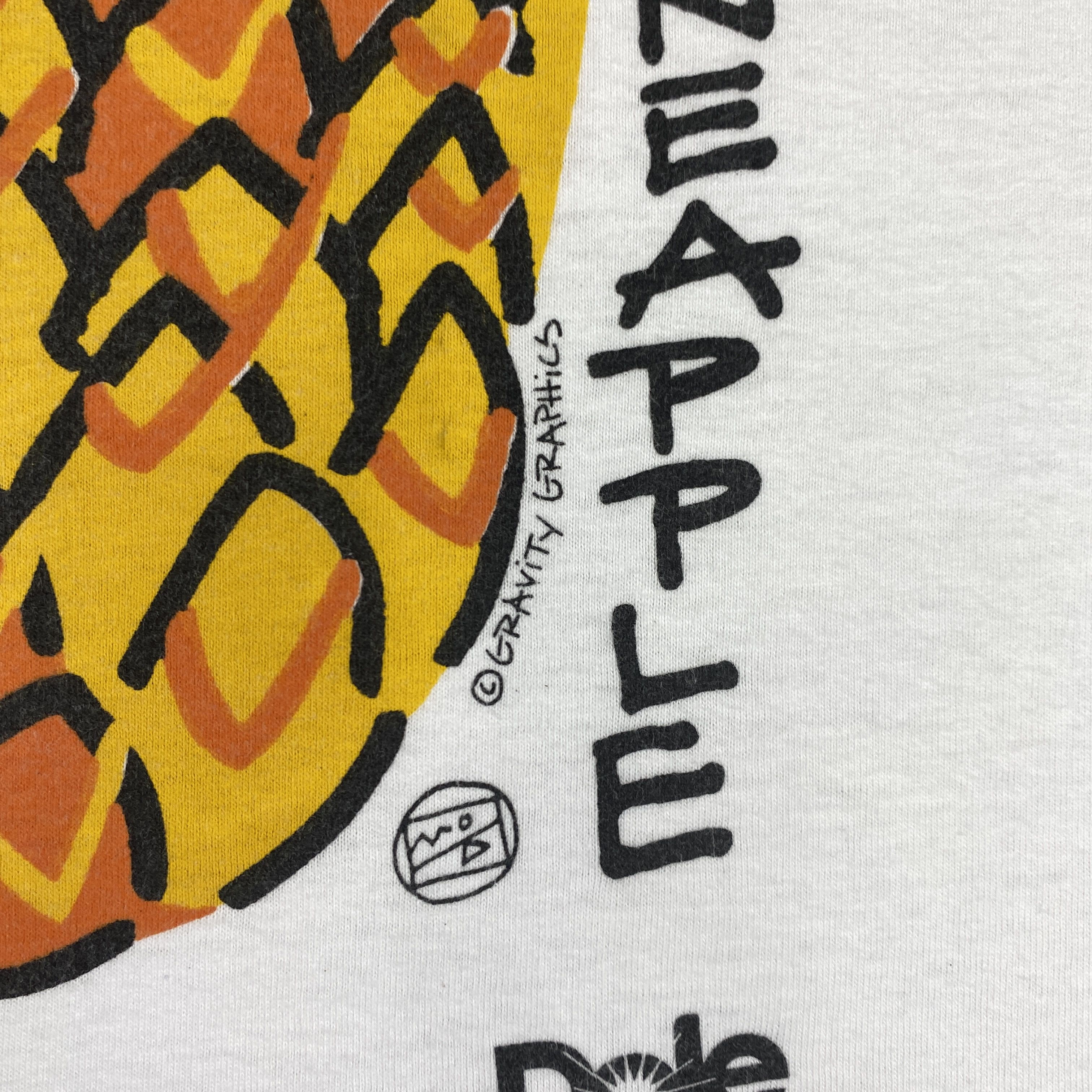Vintage Vintage Art Pineapple T-shirt - L067 Size US XL / EU 56 / 4 - 4 Thumbnail