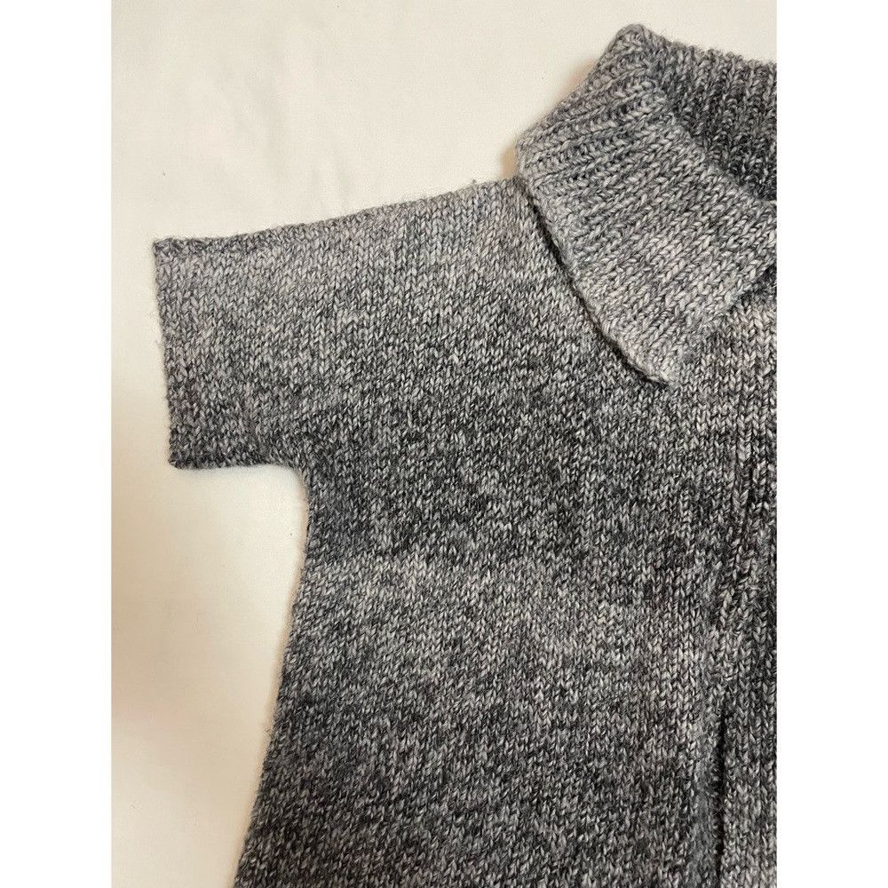 Other Hand Knit Wool Open Front Short Sleeve Grey Ombre Vest Card Size ONE SIZE - 7 Thumbnail