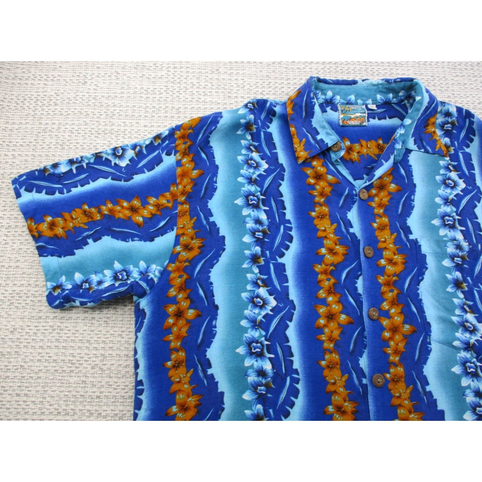 Vintage Pineapple Moon Hawaiian Shirt Mens M Blue Floral Rayon Button-Up Garden Camp Size US M / EU 48-50 / 2 - 3 Thumbnail