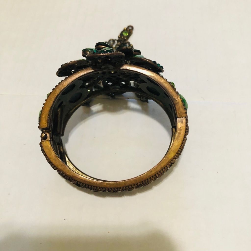 Vintage Green Flower 18th Century style Metal Bracelet with Chain Size ONE SIZE - 4 Thumbnail