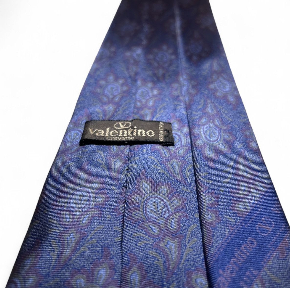 Valentino 🔥Free Shipping Valentino Tie🔥 Size ONE SIZE - 5 Thumbnail