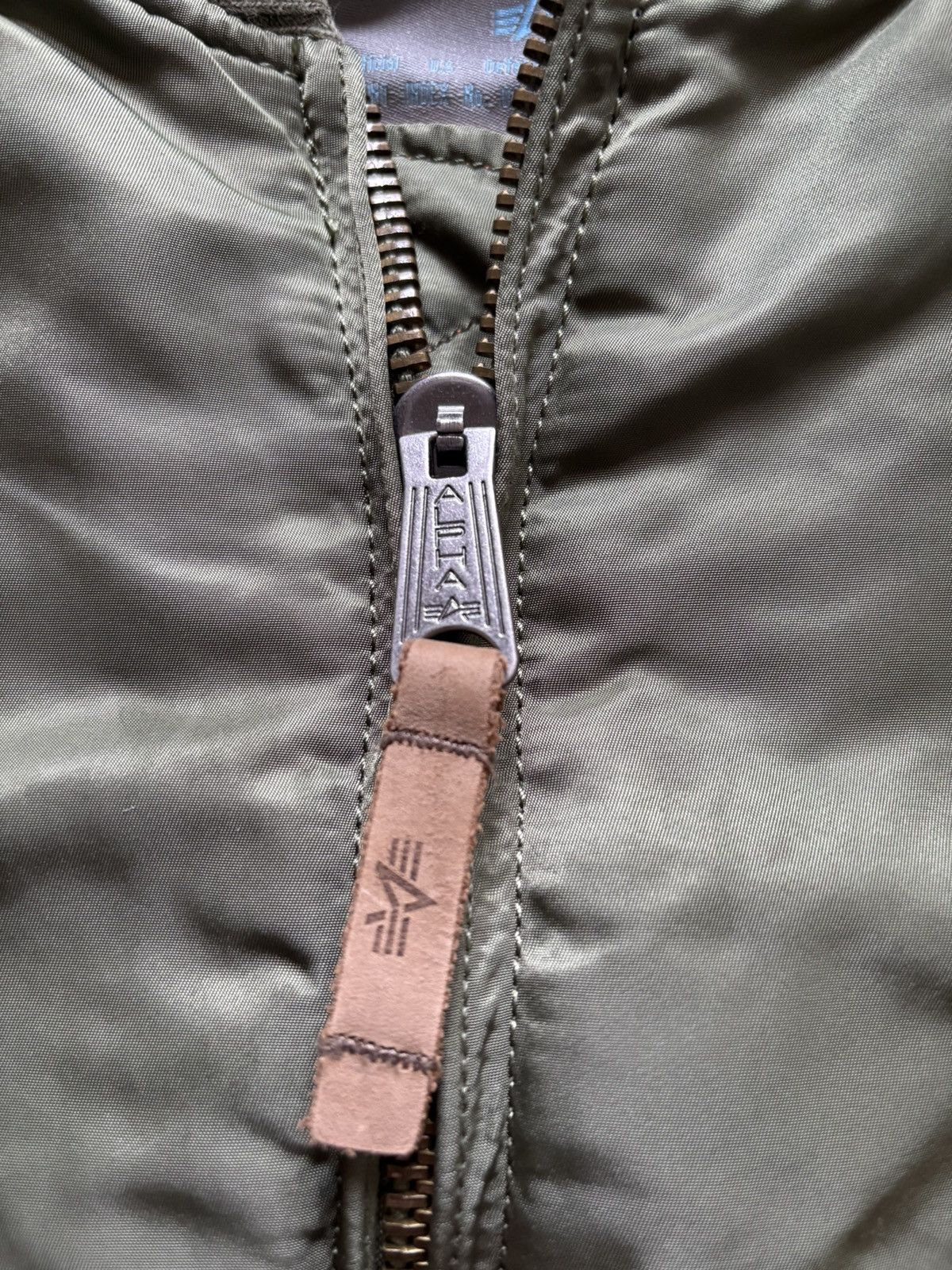 Alpha Industries Vintage Alpha Industries MA-1 Flight Military Bomber Jacket Size S / US 4 / IT 40 - 6 Thumbnail