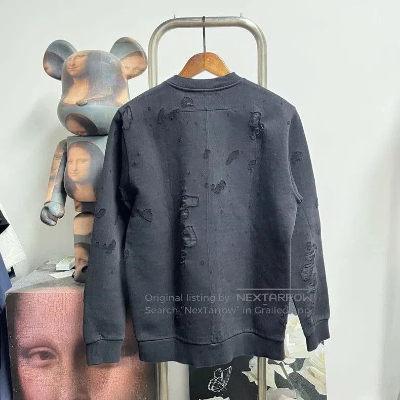 Givenchy givenchy distressed black sweatshirt with logo. Size US S / EU 44-46 / 1 - 2 Thumbnail