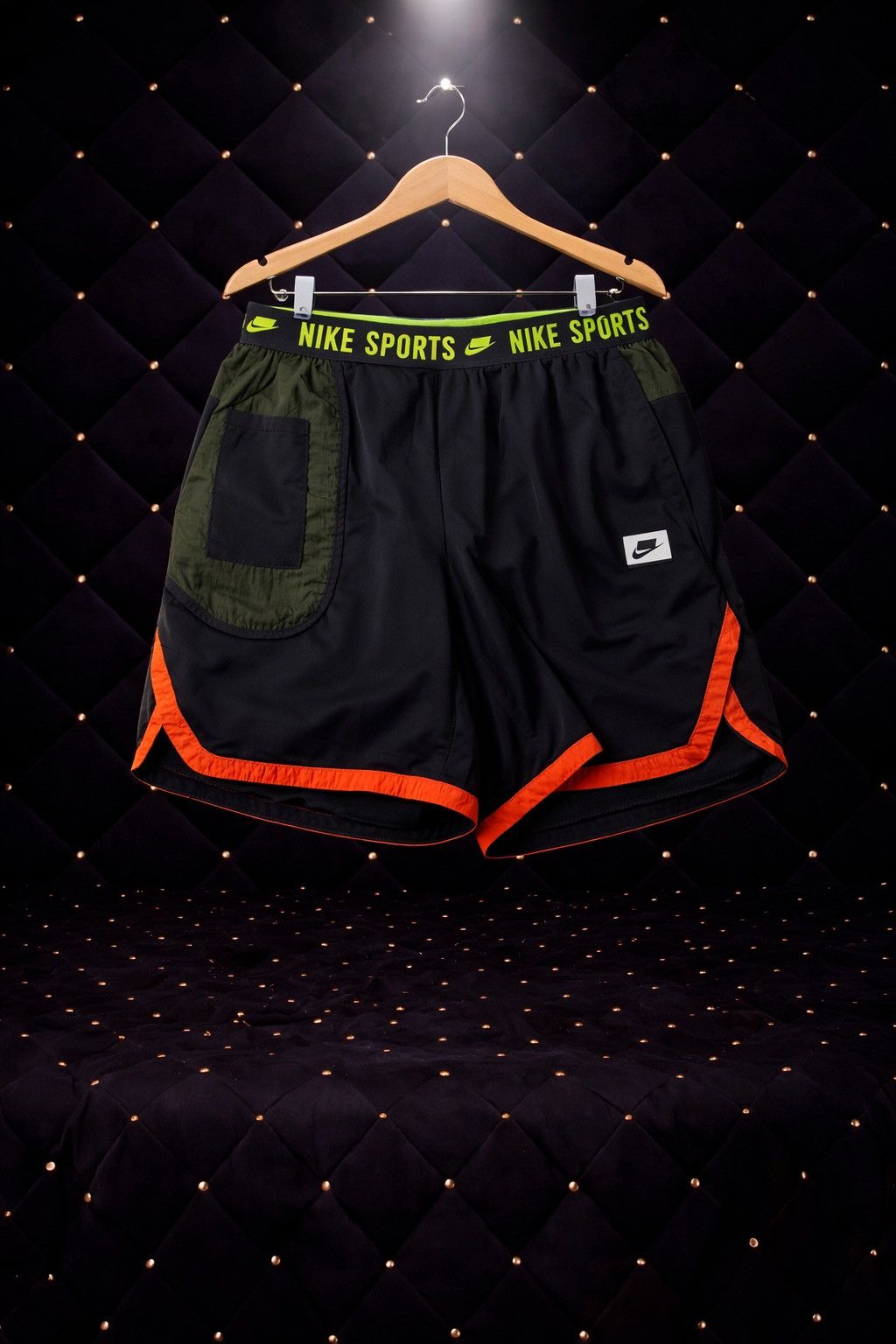 Nike NIKE SPORTS COLORBLOCK WOVEN ATHLETIC SHORTS Size US 32 / EU 48 - 1 Preview