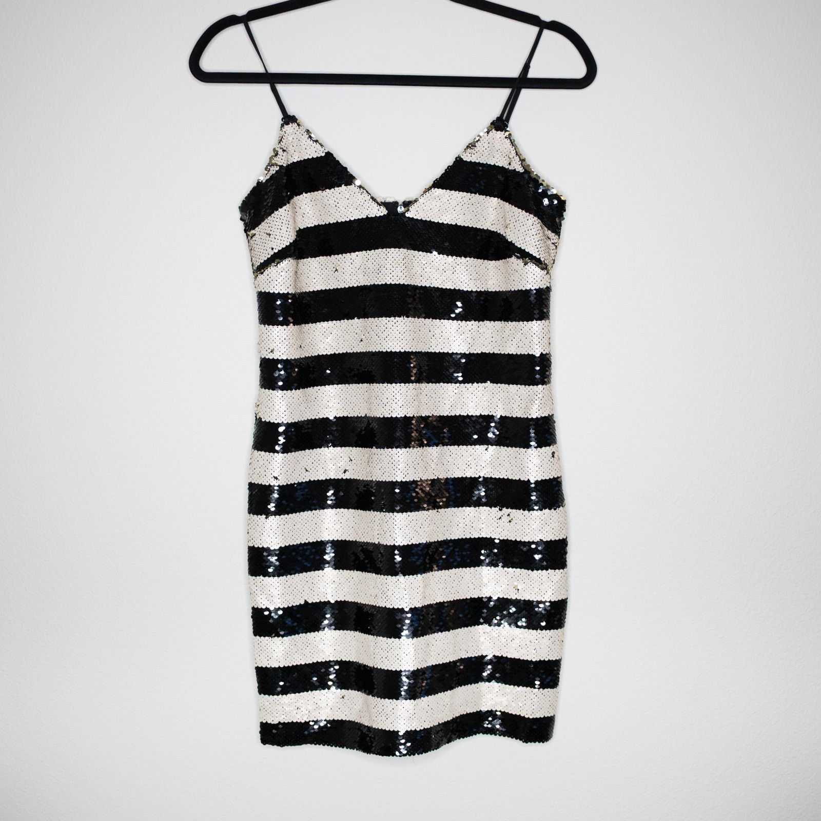 L'AGENCE L'Agence Elora Sequin Stripe Mini Dres Size XS / US 0-2 / IT 36-38 - 2 Thumbnail