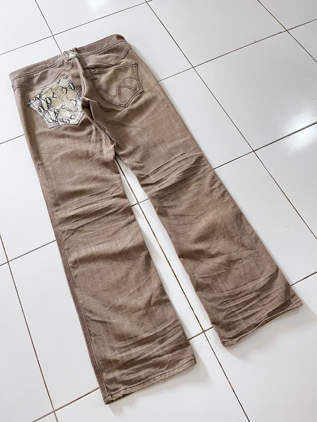 Le Grande Bleu (L.G.B.) JAPANESE NCFM PHYTON FLARE JEANS Size US 33 - 4 Thumbnail