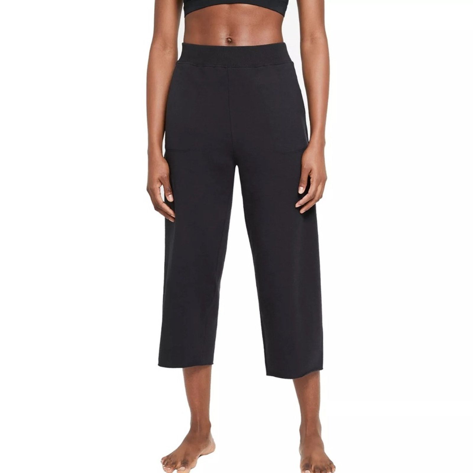 Nike Yoga Luxe Women’s Cropped Fleece Training Pants