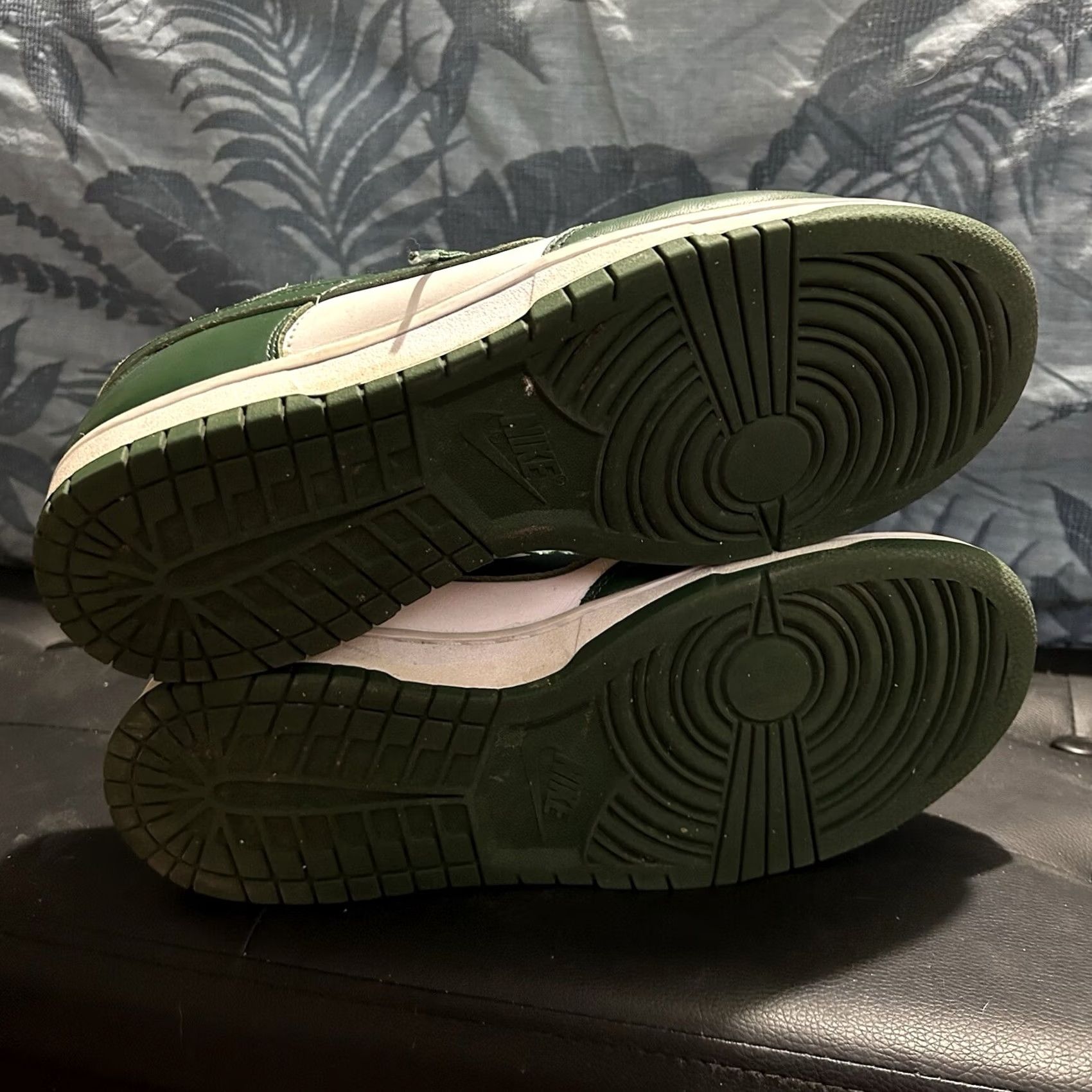 Nike Nike Dunk Low Michigan State Green Shoe 11 Mens Sneaker DD1391-101 Size US 11 / EU 44 - 6 Thumbnail